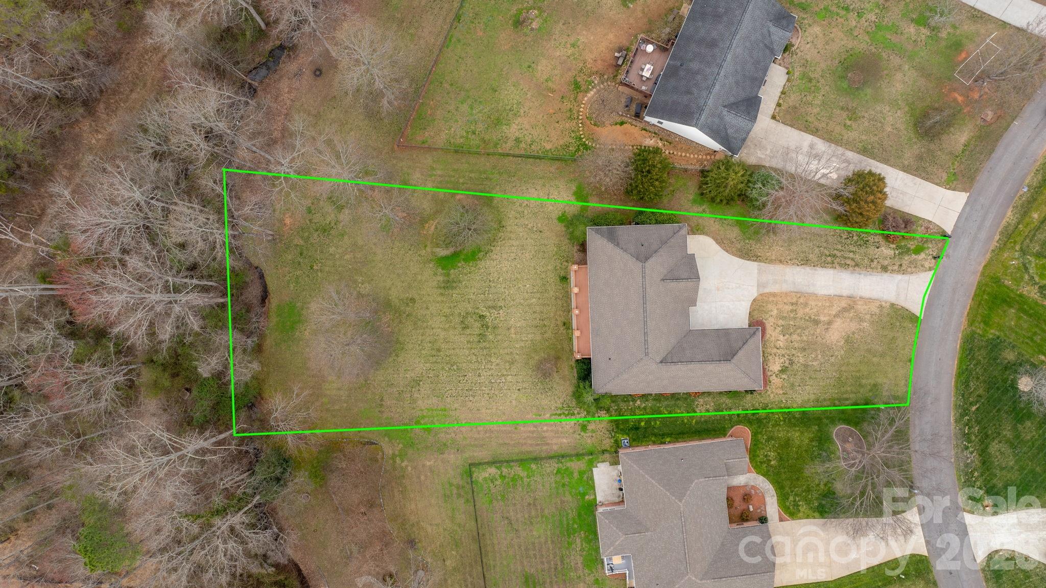 215 Browning Drive Property Photo 2