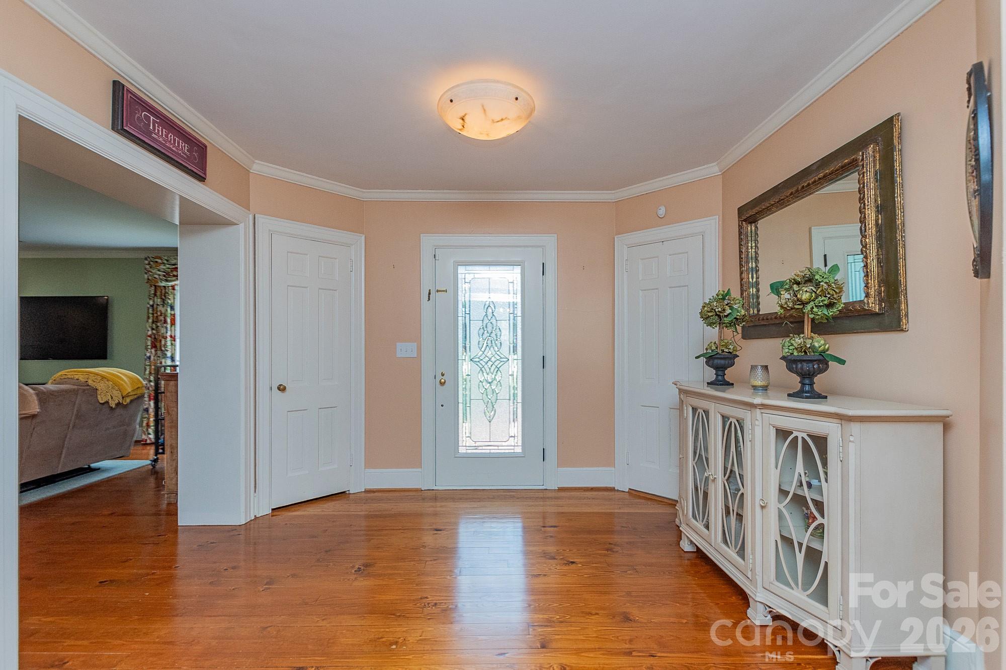 403 Weaver Drive Property Photo 4