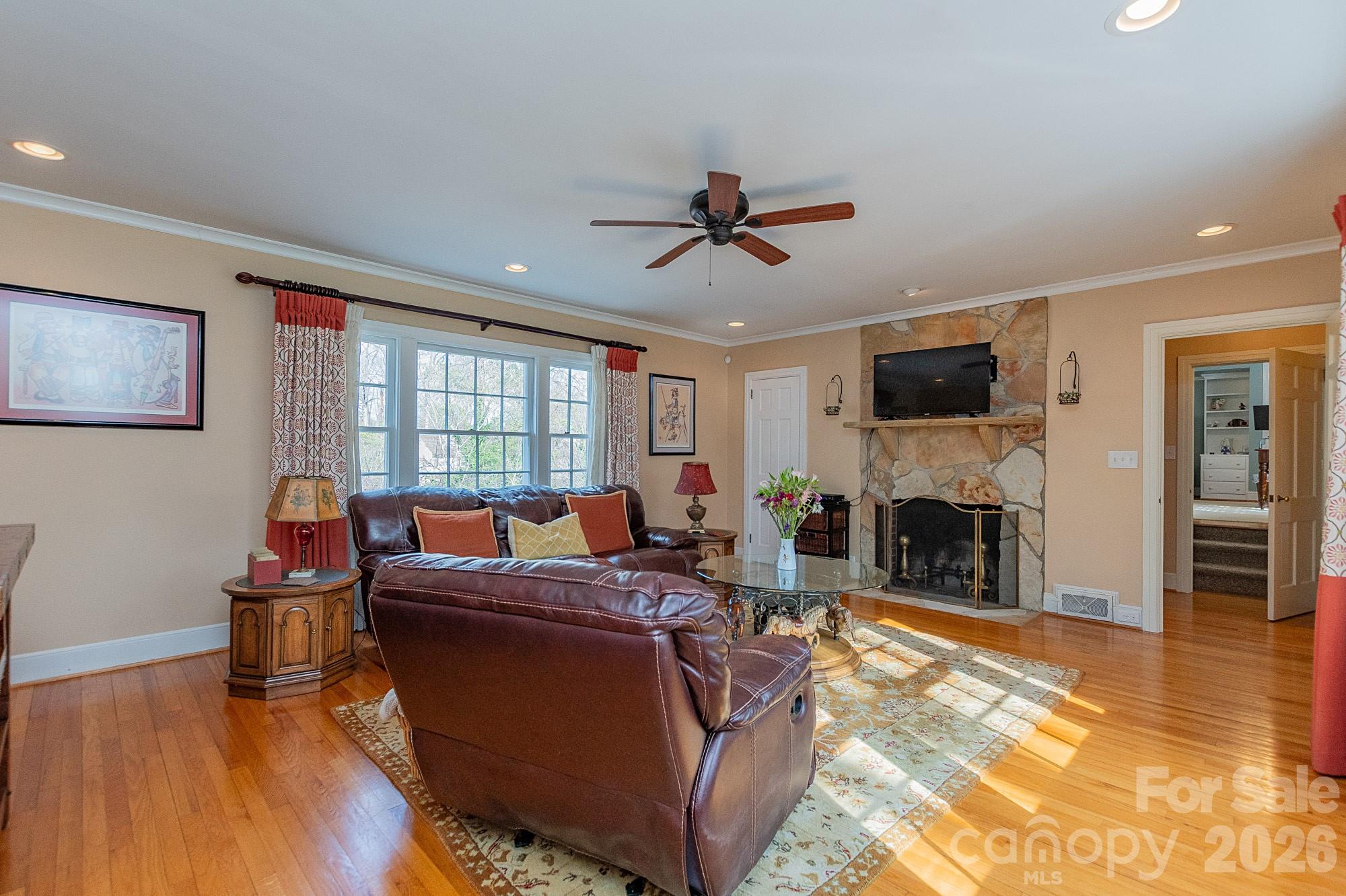 403 Weaver Drive Property Photo 16