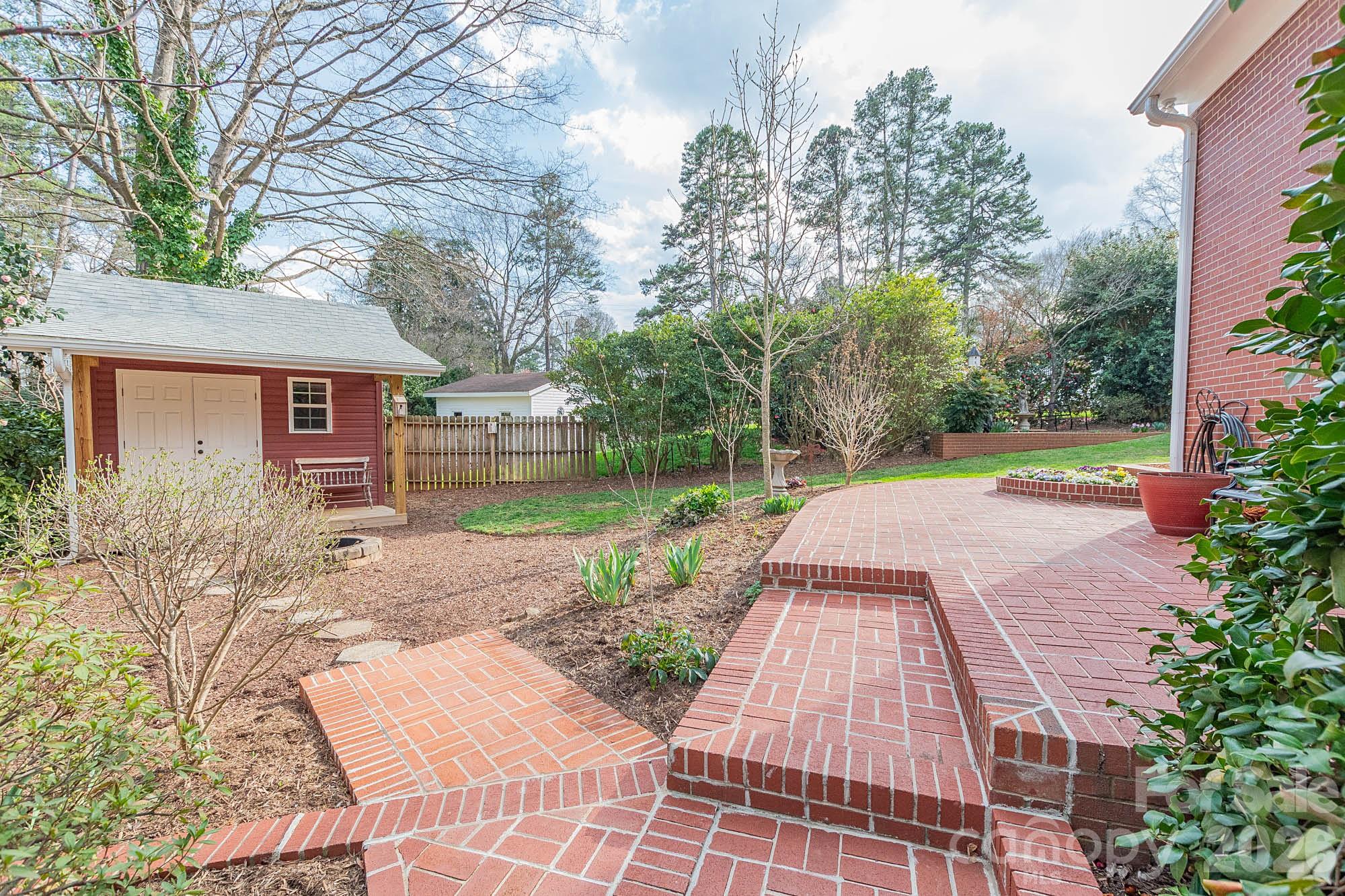 403 Weaver Drive Property Photo 26