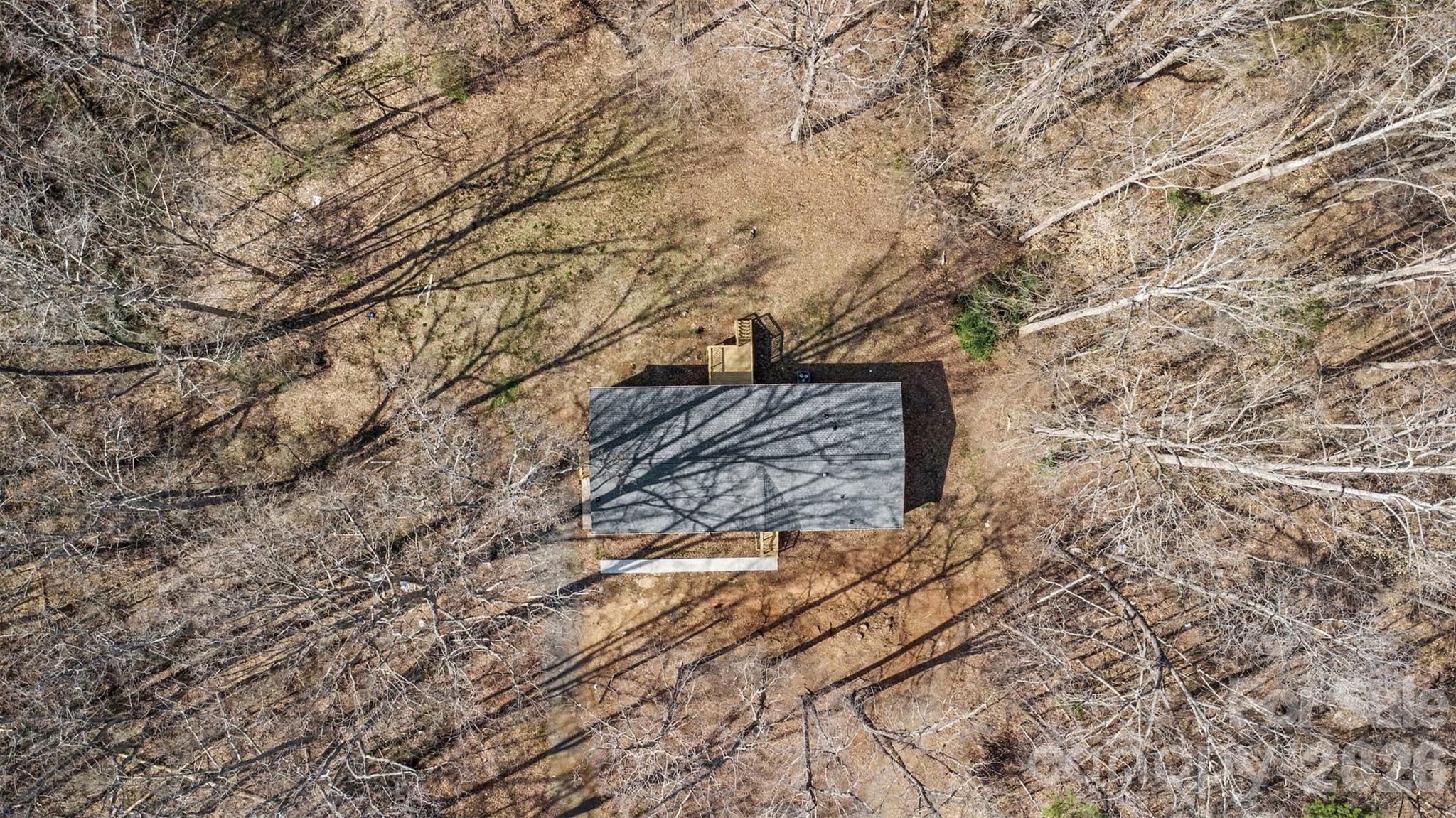 5050 Park Creek Drive Property Photo 33