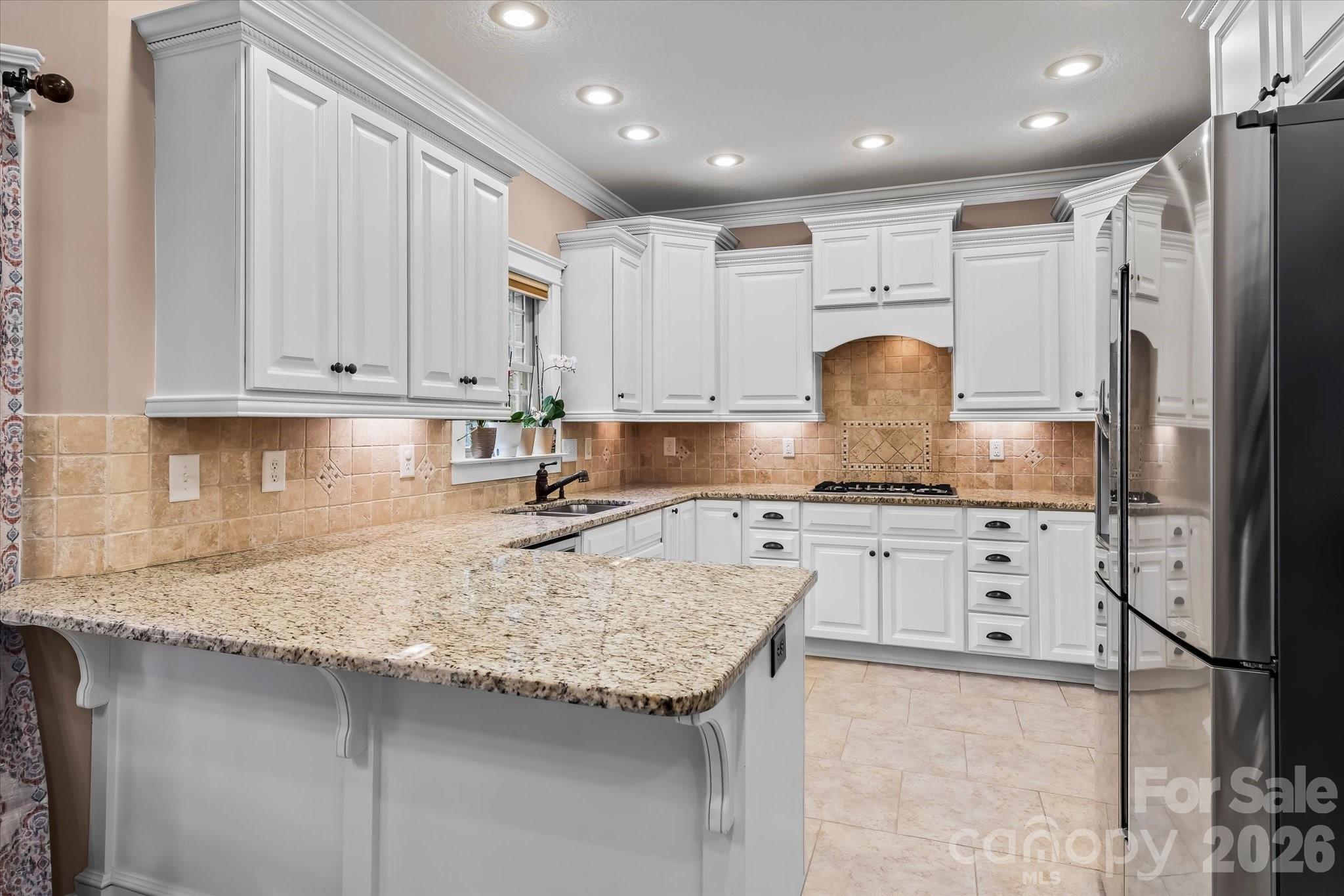 170 Kenway Loop Property Photo 15