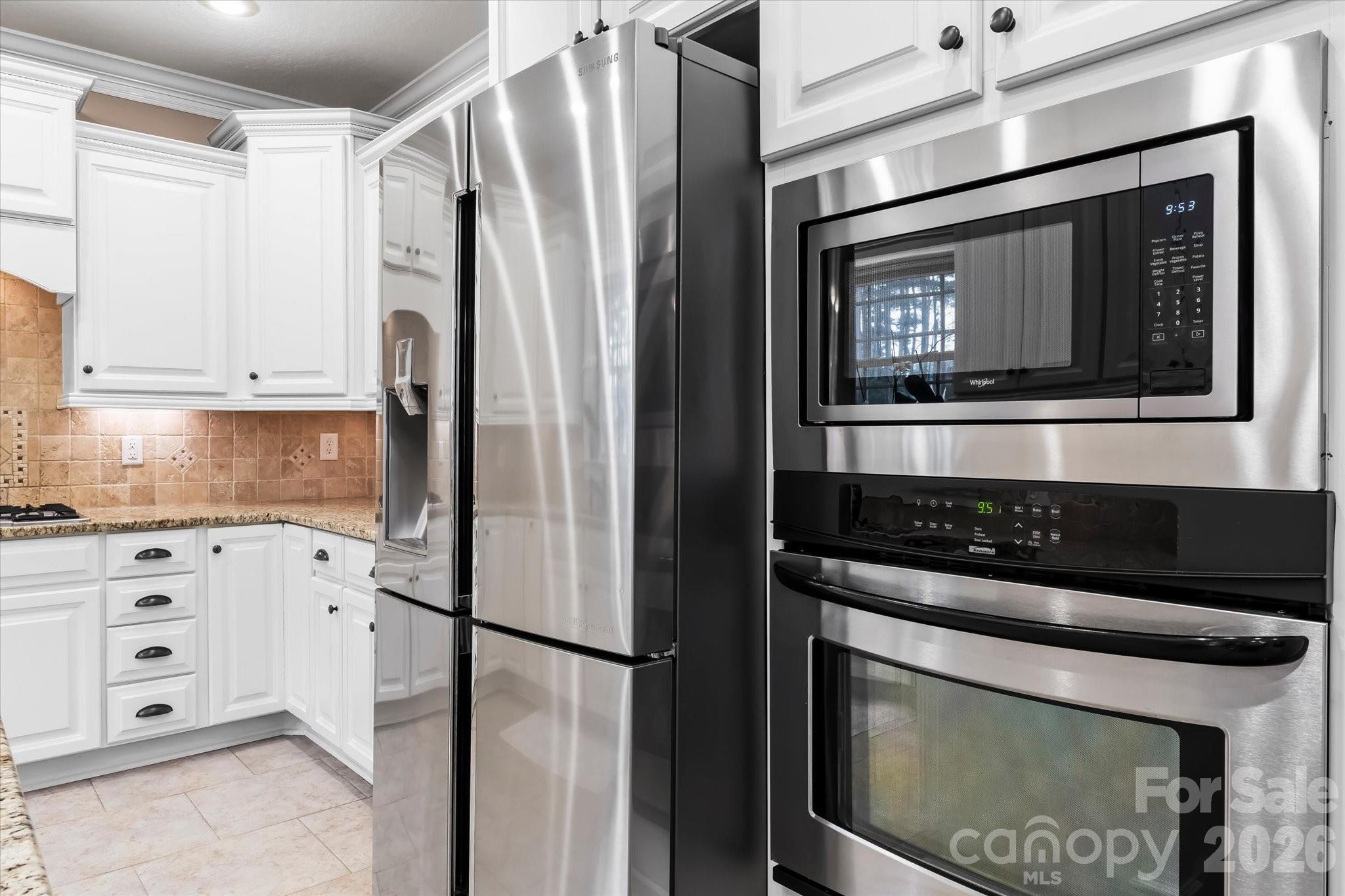 170 Kenway Loop Property Photo 17