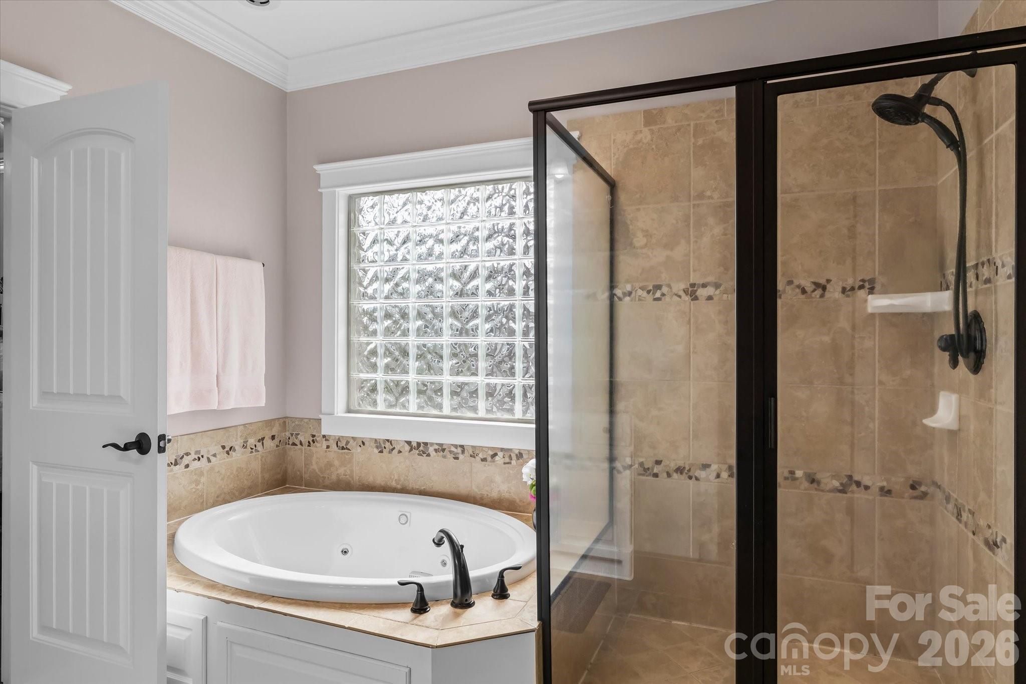 170 Kenway Loop Property Photo 22