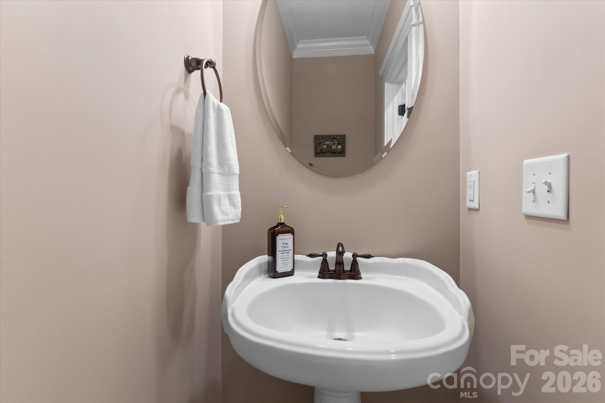 170 Kenway Loop Property Photo 24