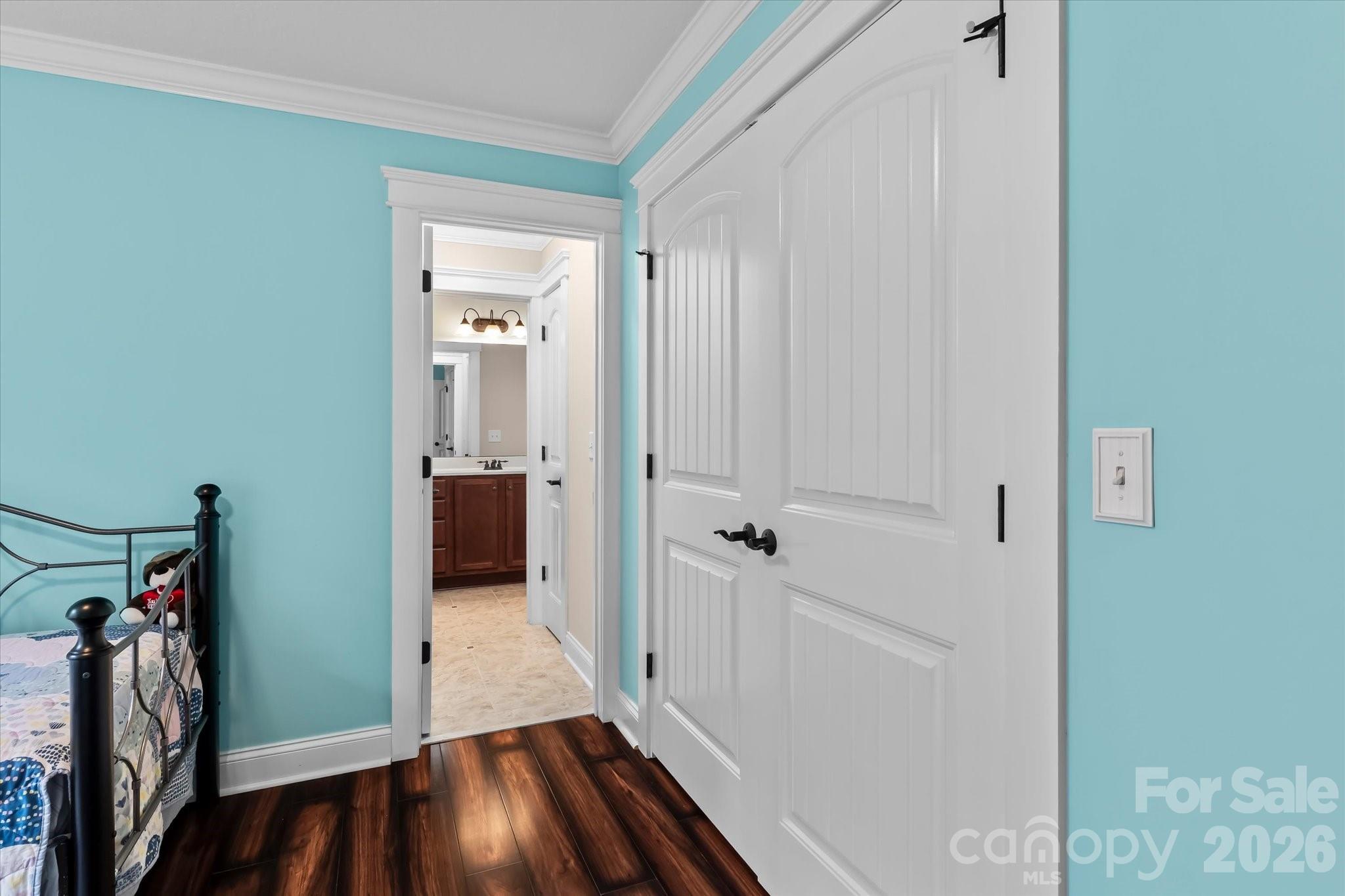 170 Kenway Loop Property Photo 34