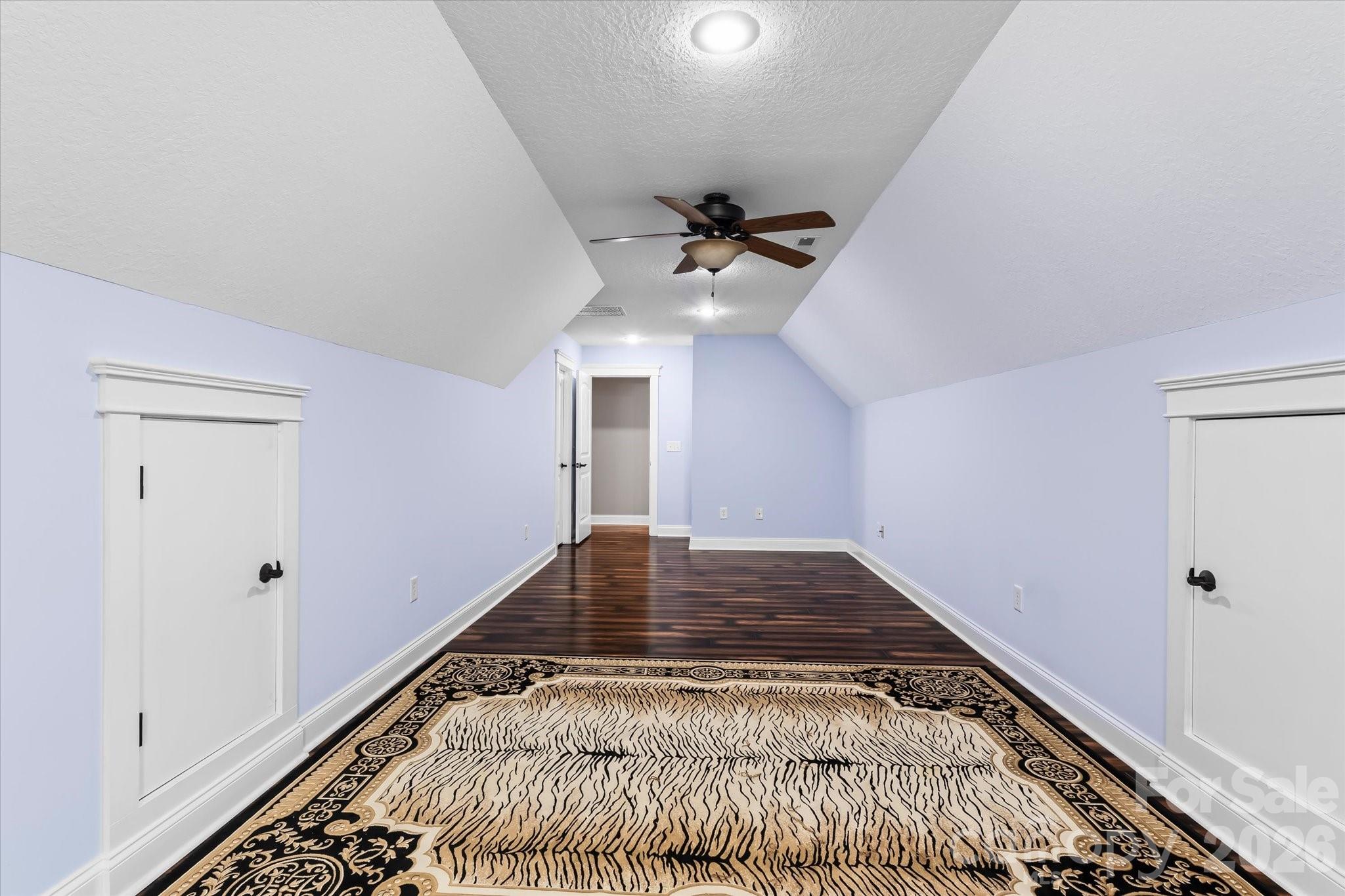170 Kenway Loop Property Photo 36