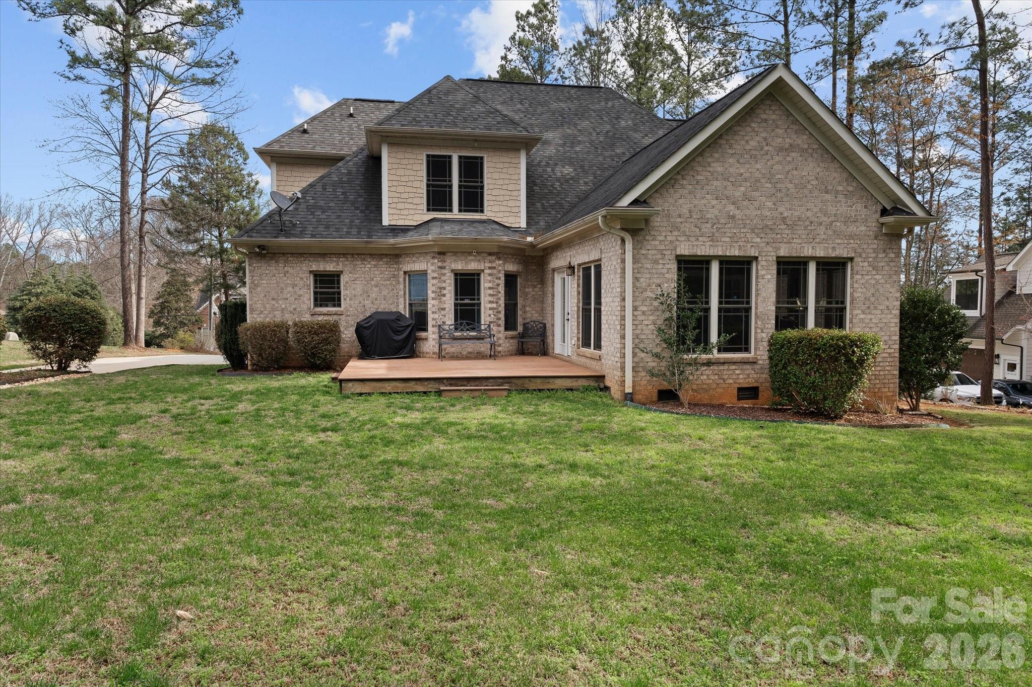 170 Kenway Loop Property Photo 38