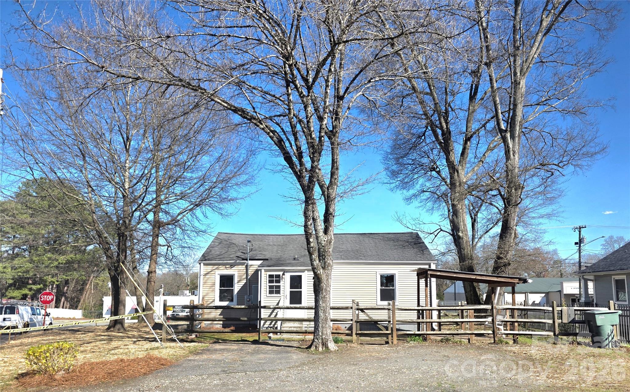 601 Linwood Road Property Photo 6