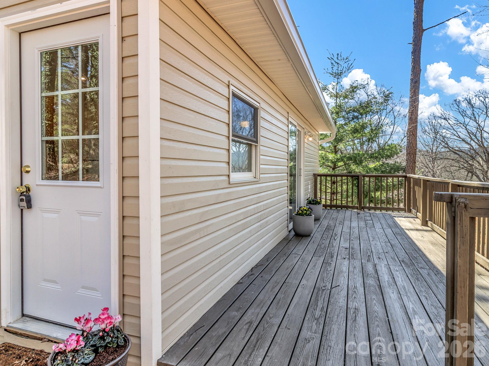 114 Elden Street Property Photo 3