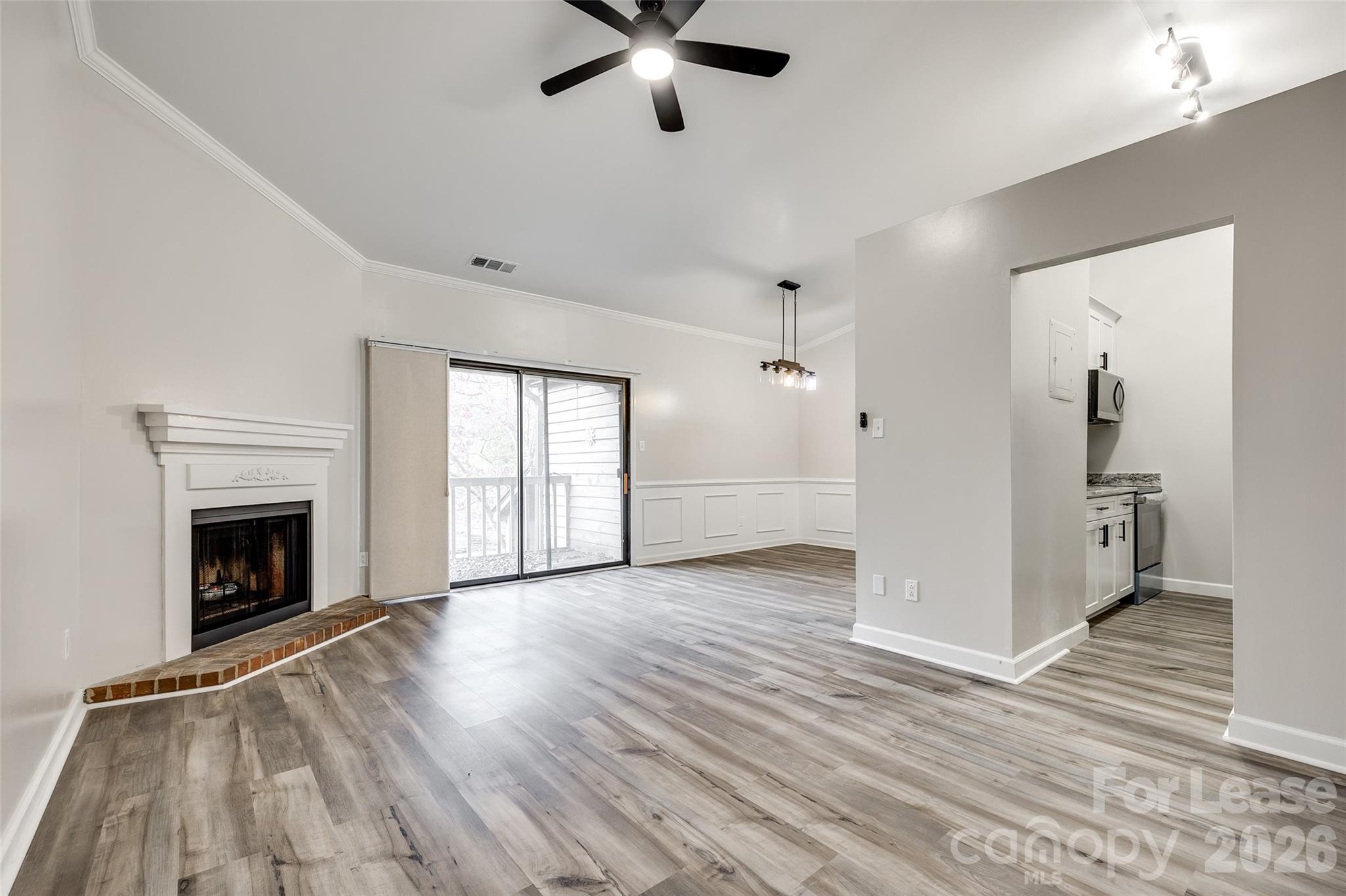 4158 Charlotte Highway F Property Photo 8