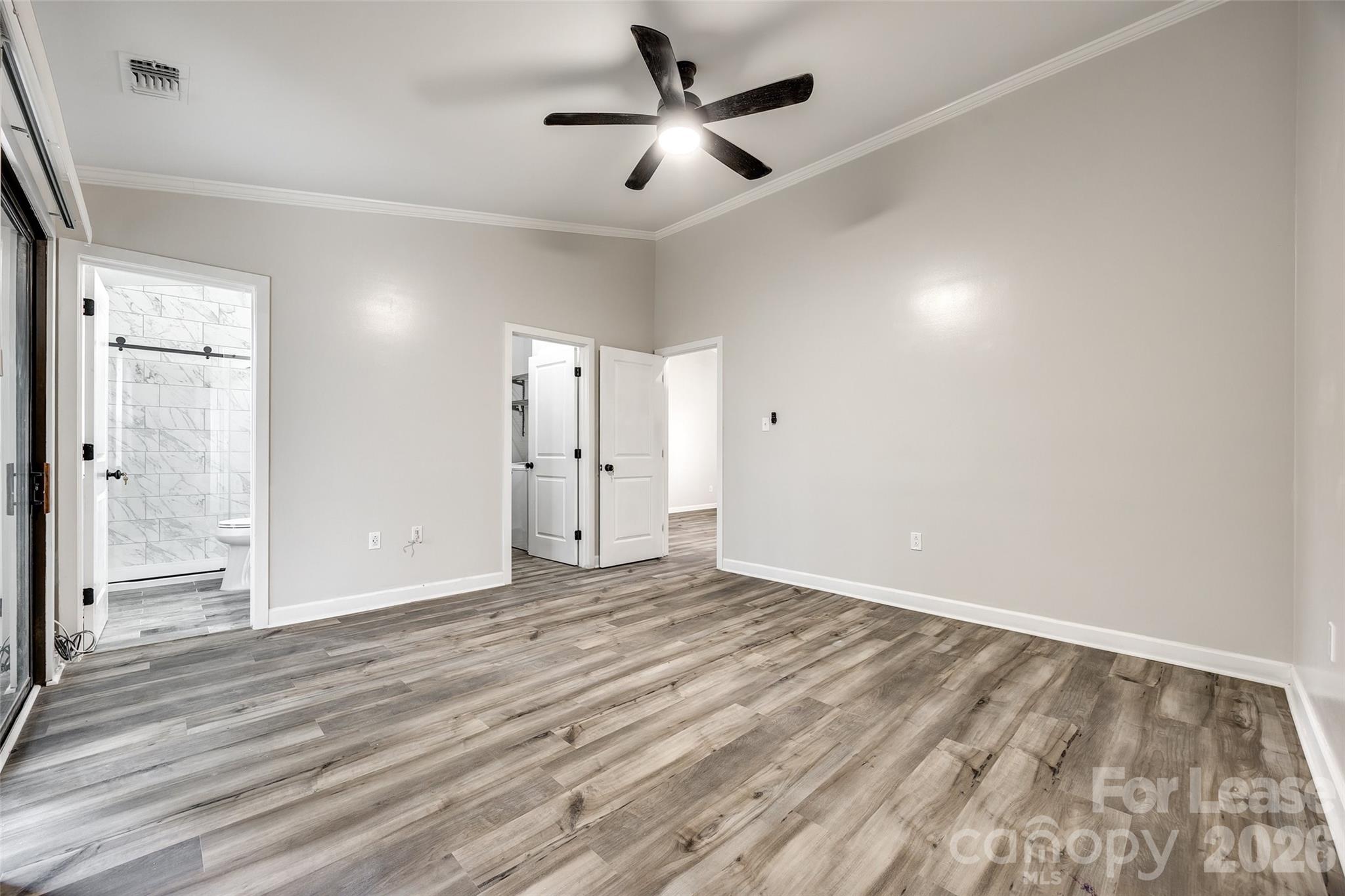 4158 Charlotte Highway F Property Photo 14