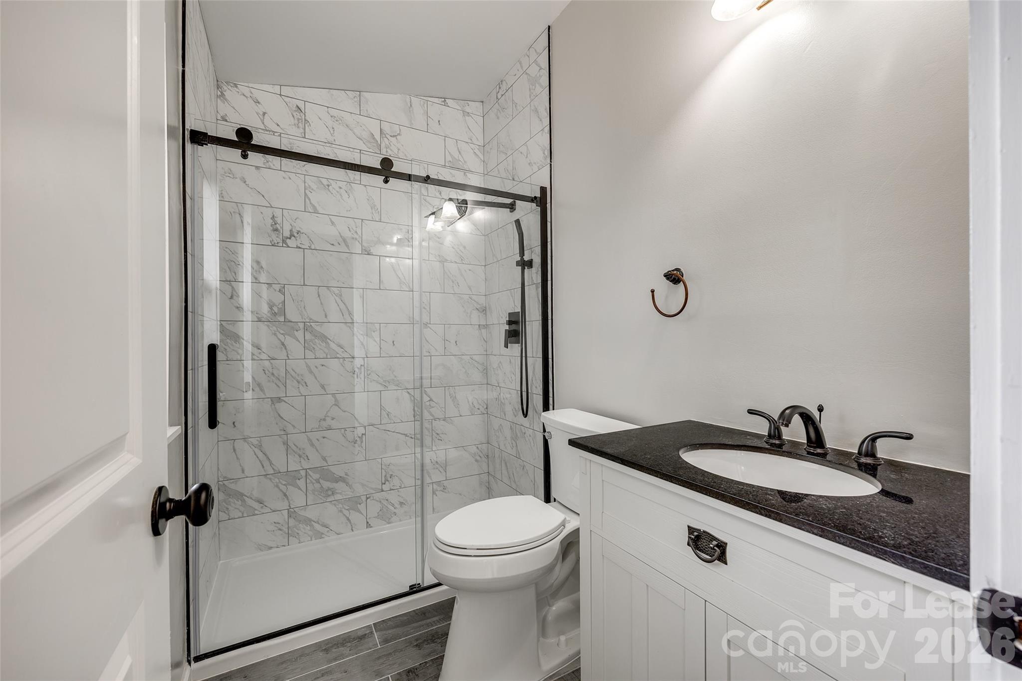 4158 Charlotte Highway F Property Photo 16