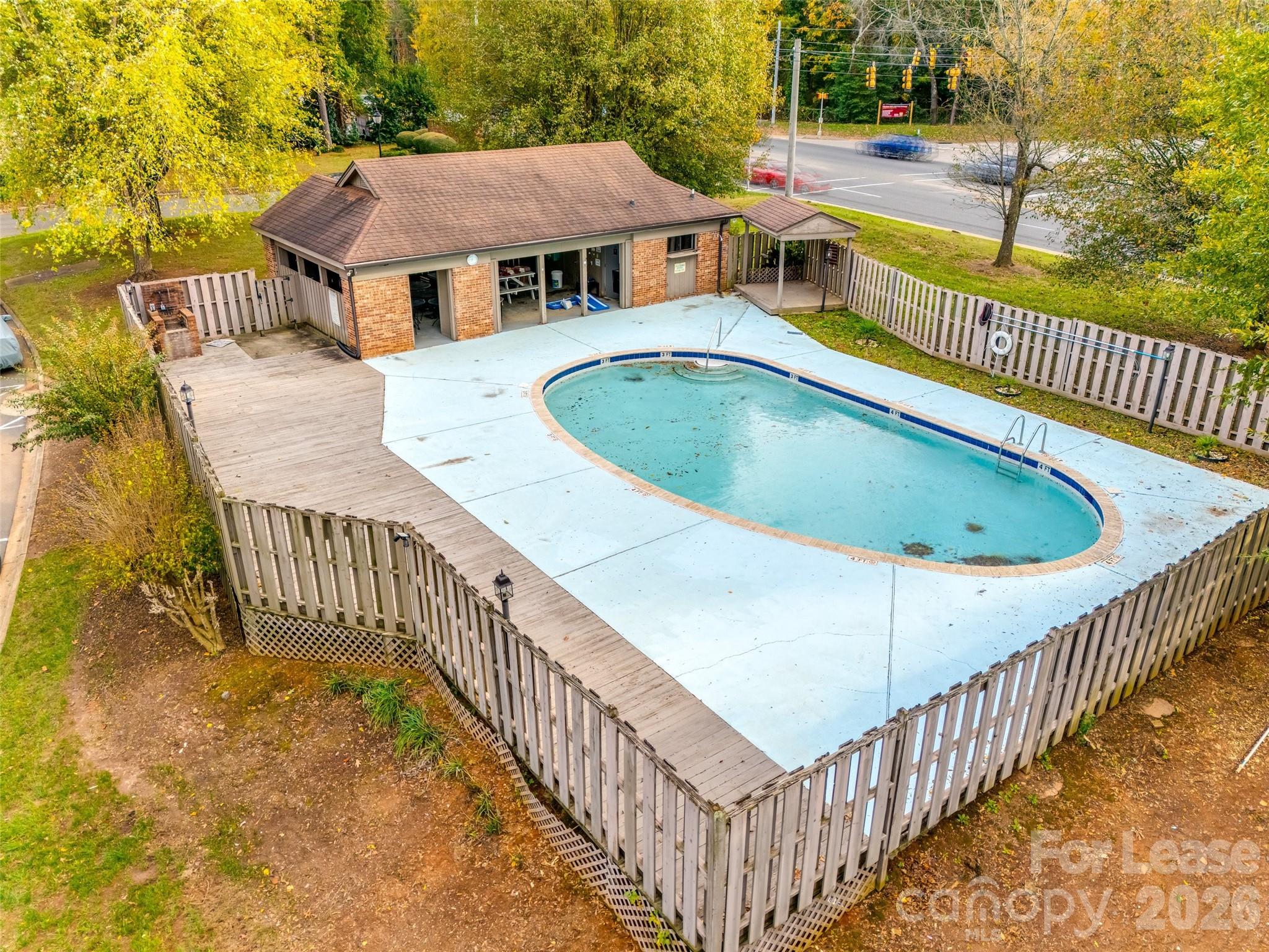 4158 Charlotte Highway F Property Photo 25