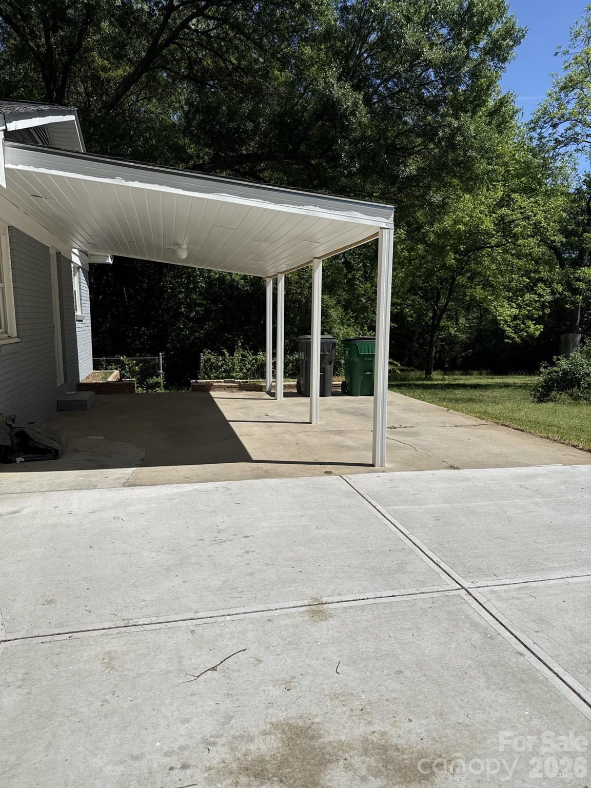1713 Browns Avenue Property Photo 4