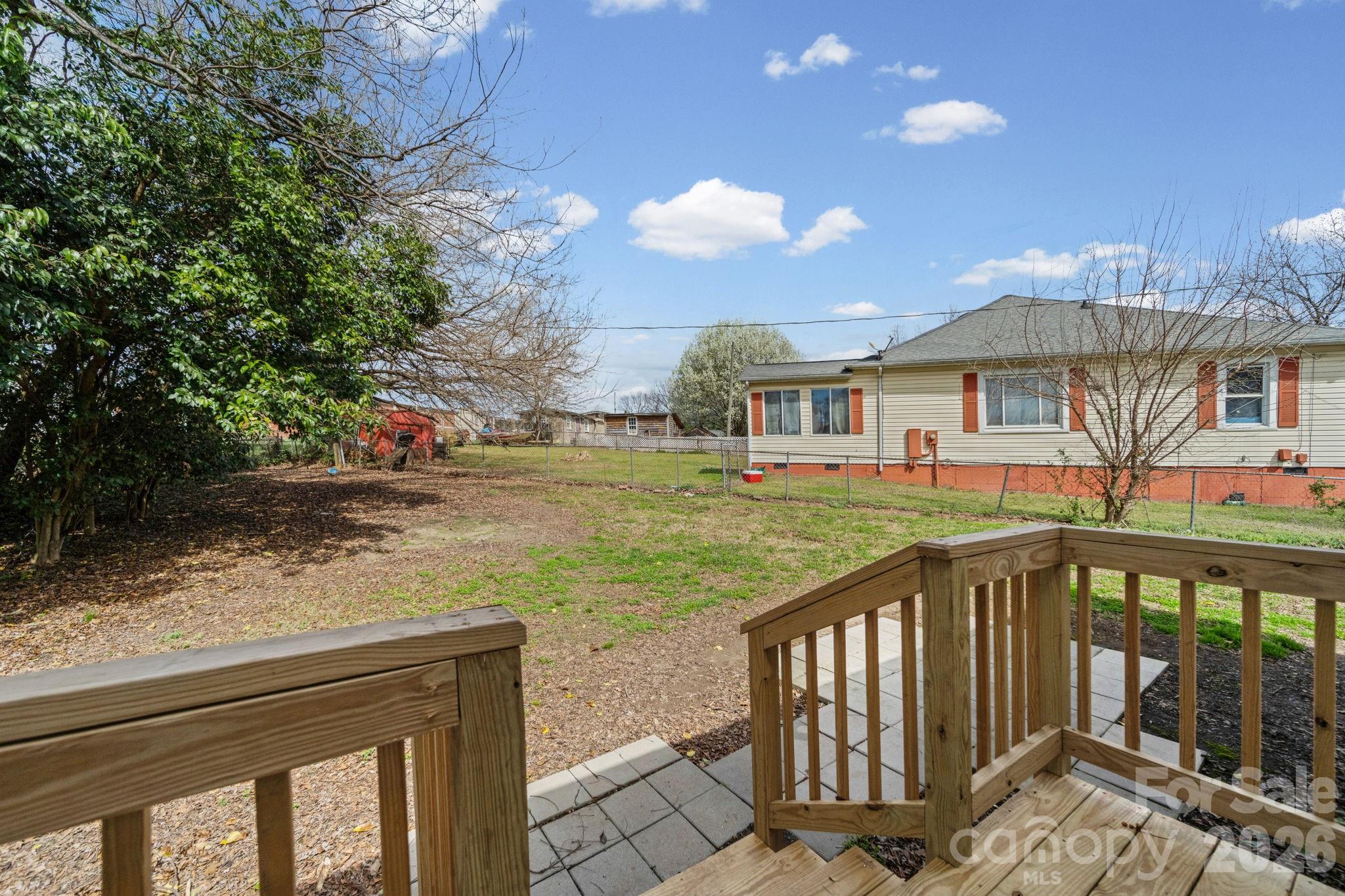 1866 Hilltop Circle Property Photo 12