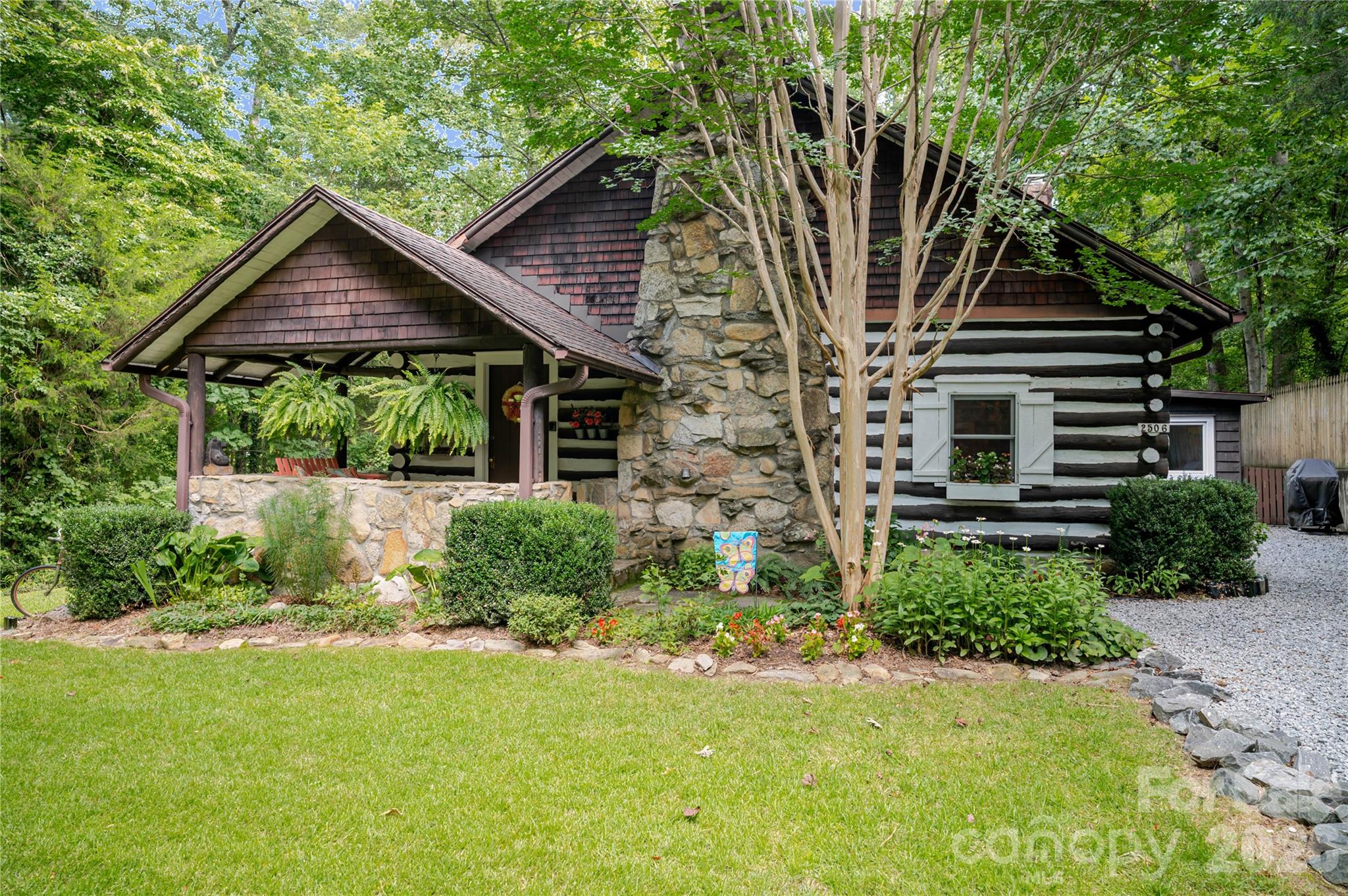 2506 Anders Drive Property Photo 2