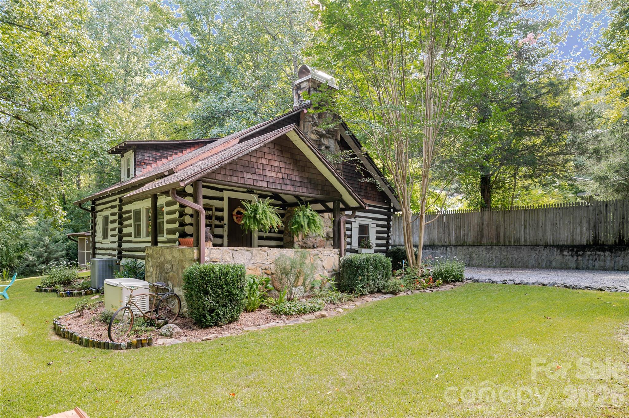 2506 Anders Drive Property Photo 3