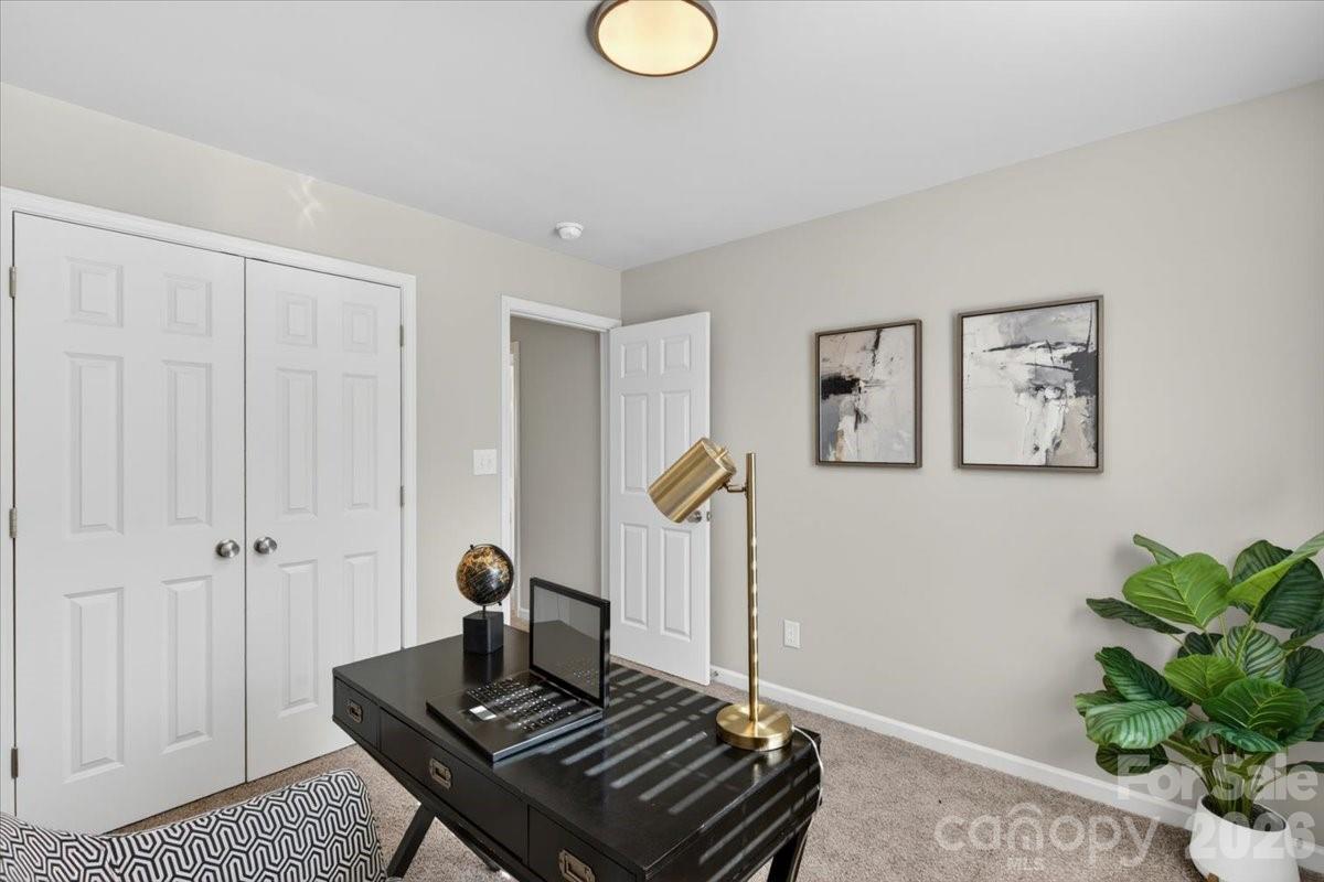 344 Lincoln Street D Property Photo 18