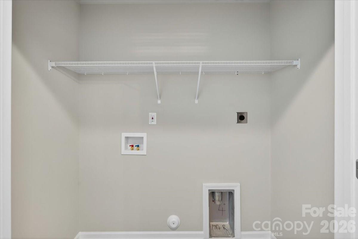 344 Lincoln Street D Property Photo 21