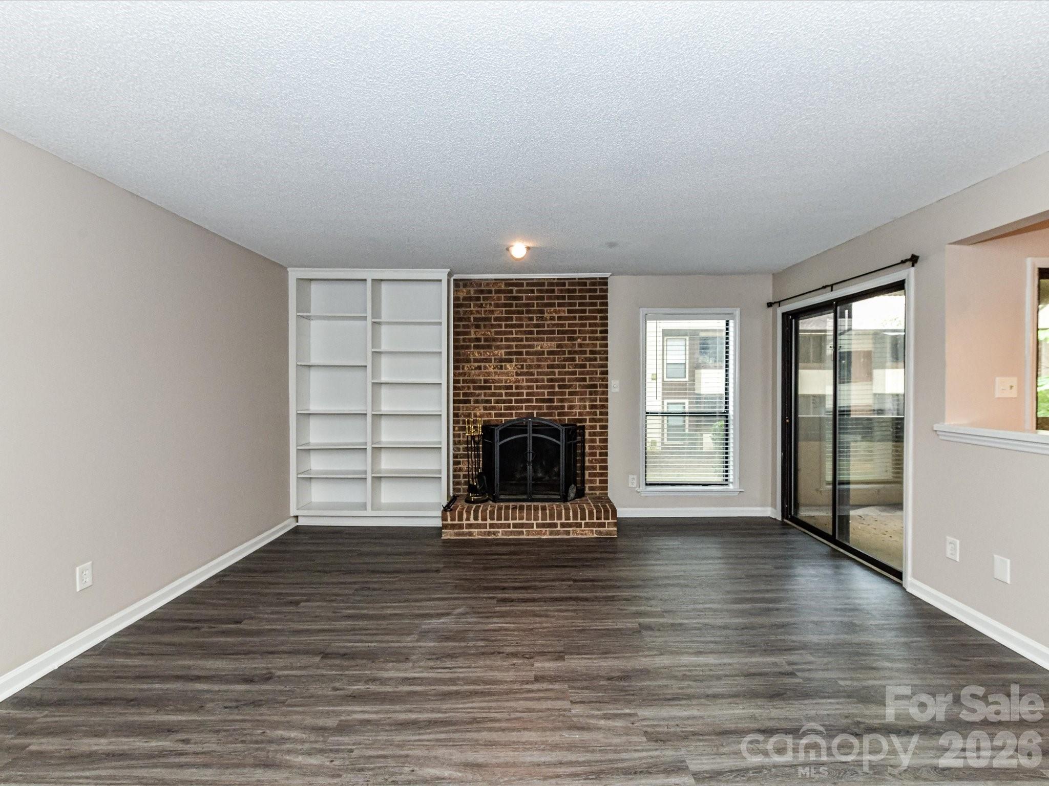 7304 Winery Lane Property Photo 8