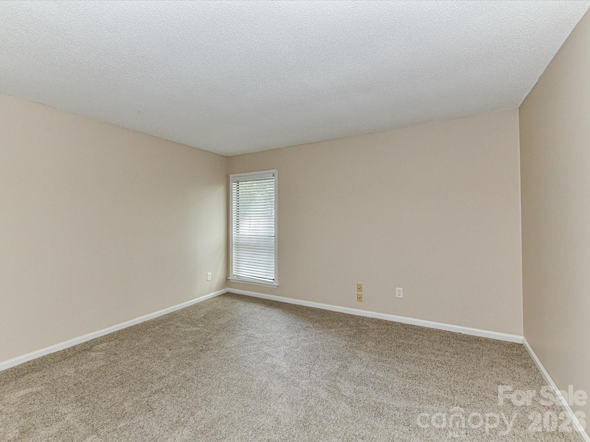 7304 Winery Lane Property Photo 24
