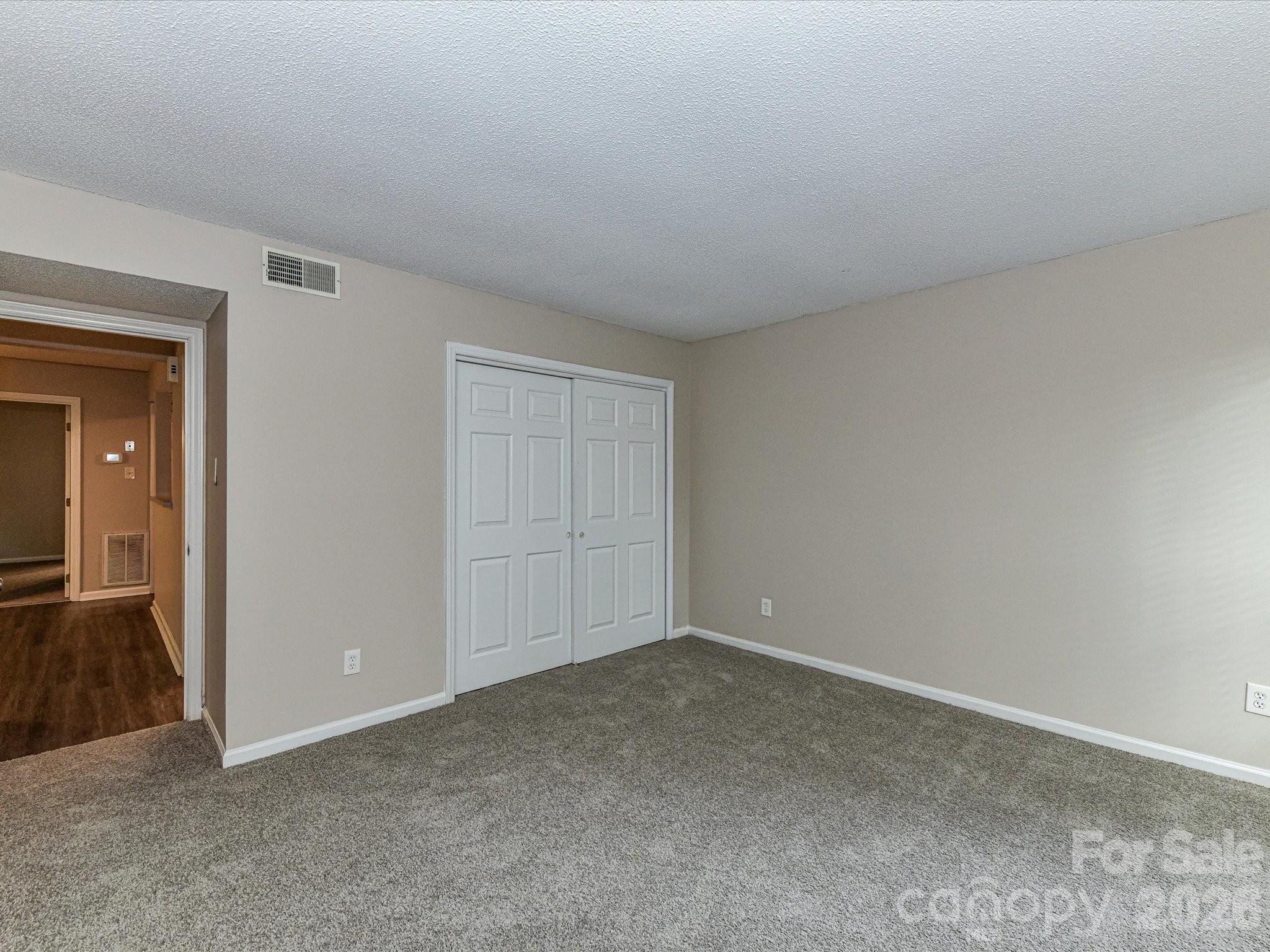 7304 Winery Lane Property Photo 25
