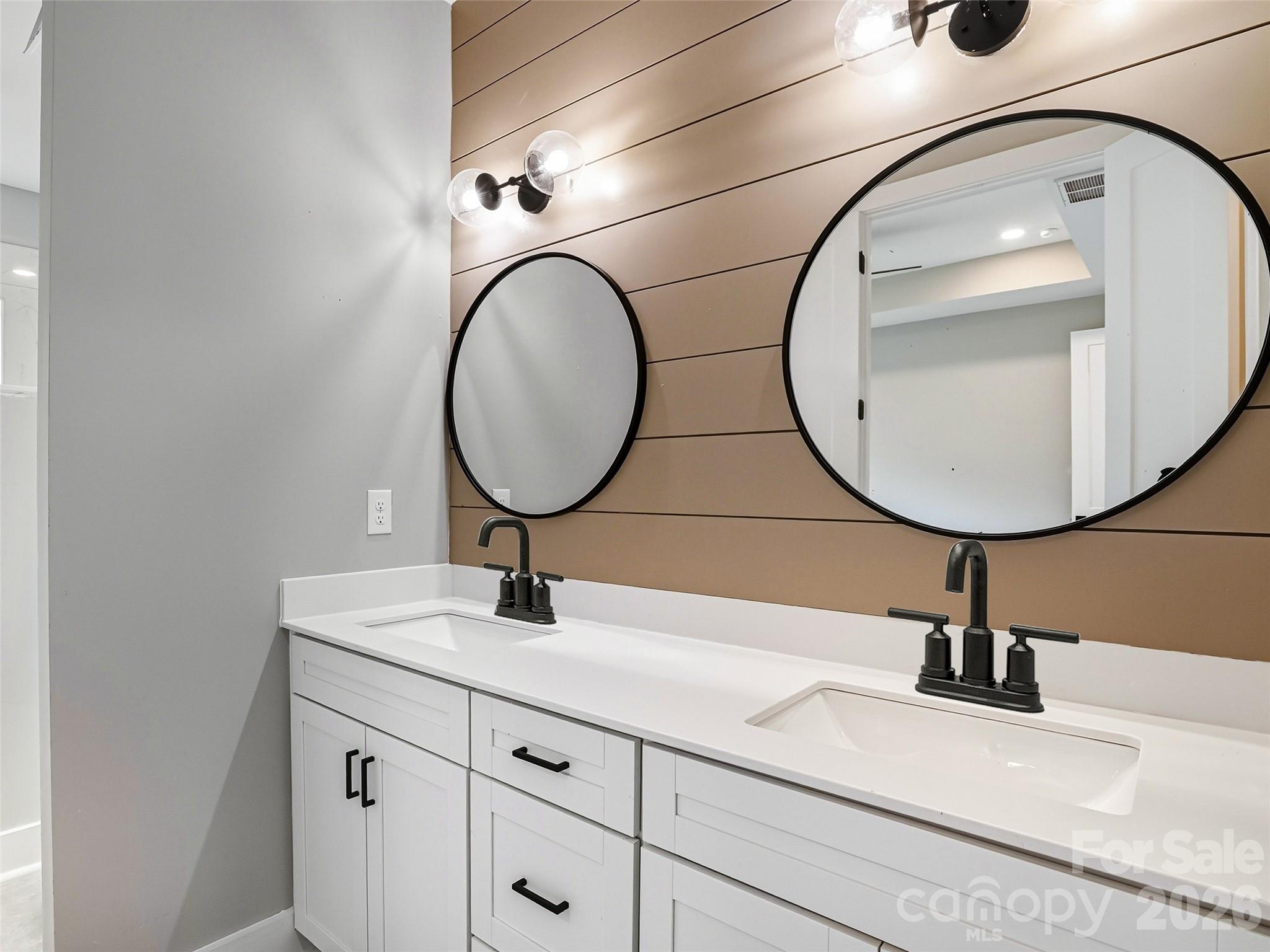 118 Chapel Crossing Lane 10 Property Photo 16