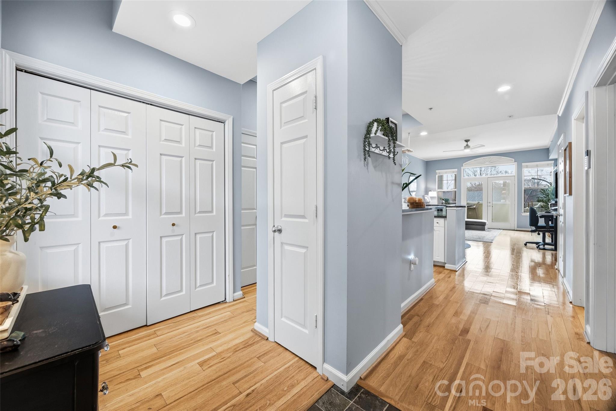 405 W 7th Street 508 Property Photo 6