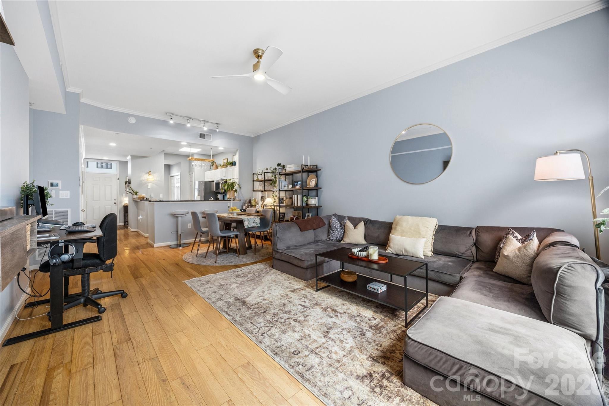 405 W 7th Street 508 Property Photo 13