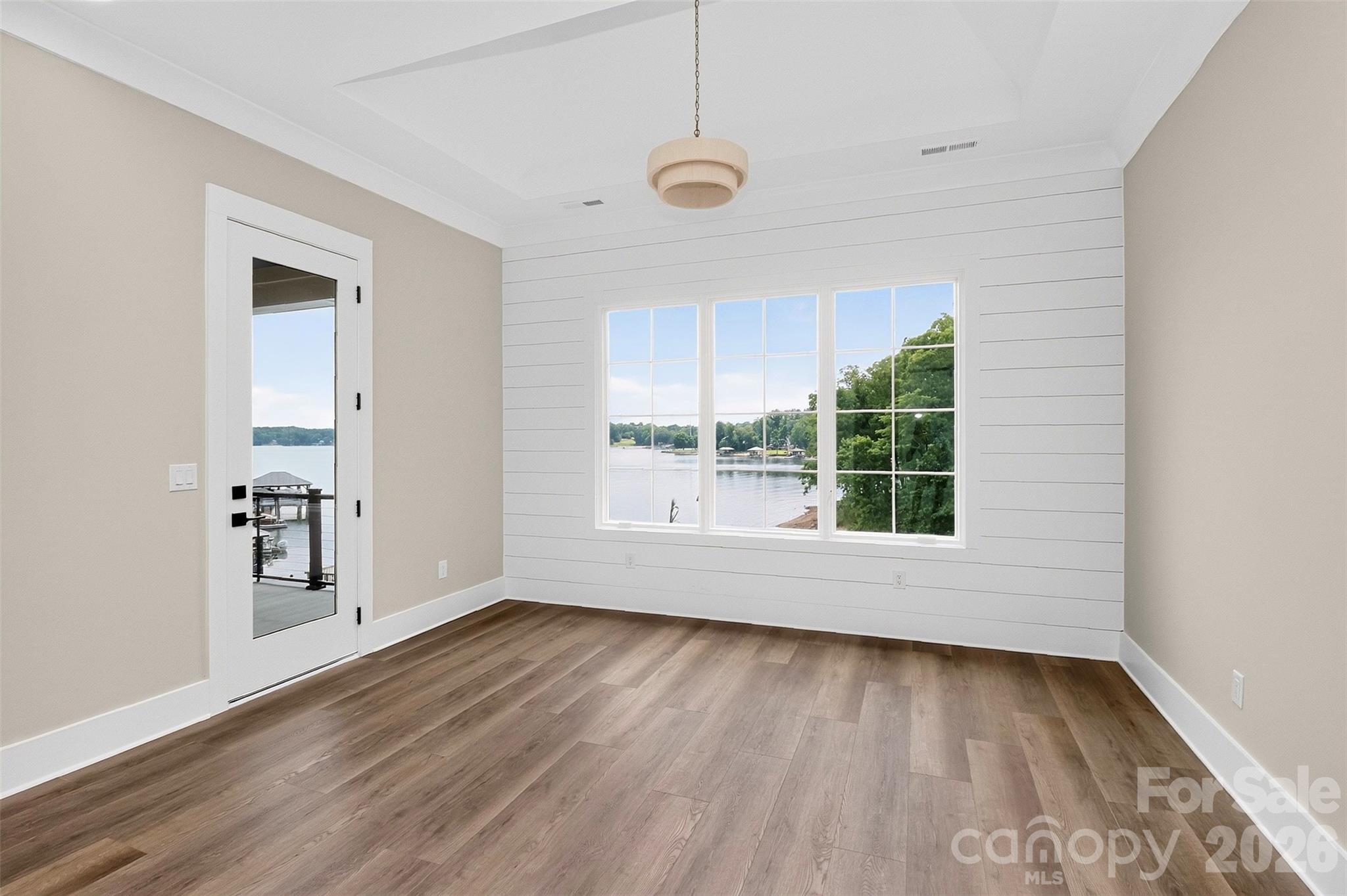 506 Joslin Pointe Lane Property Photo 10