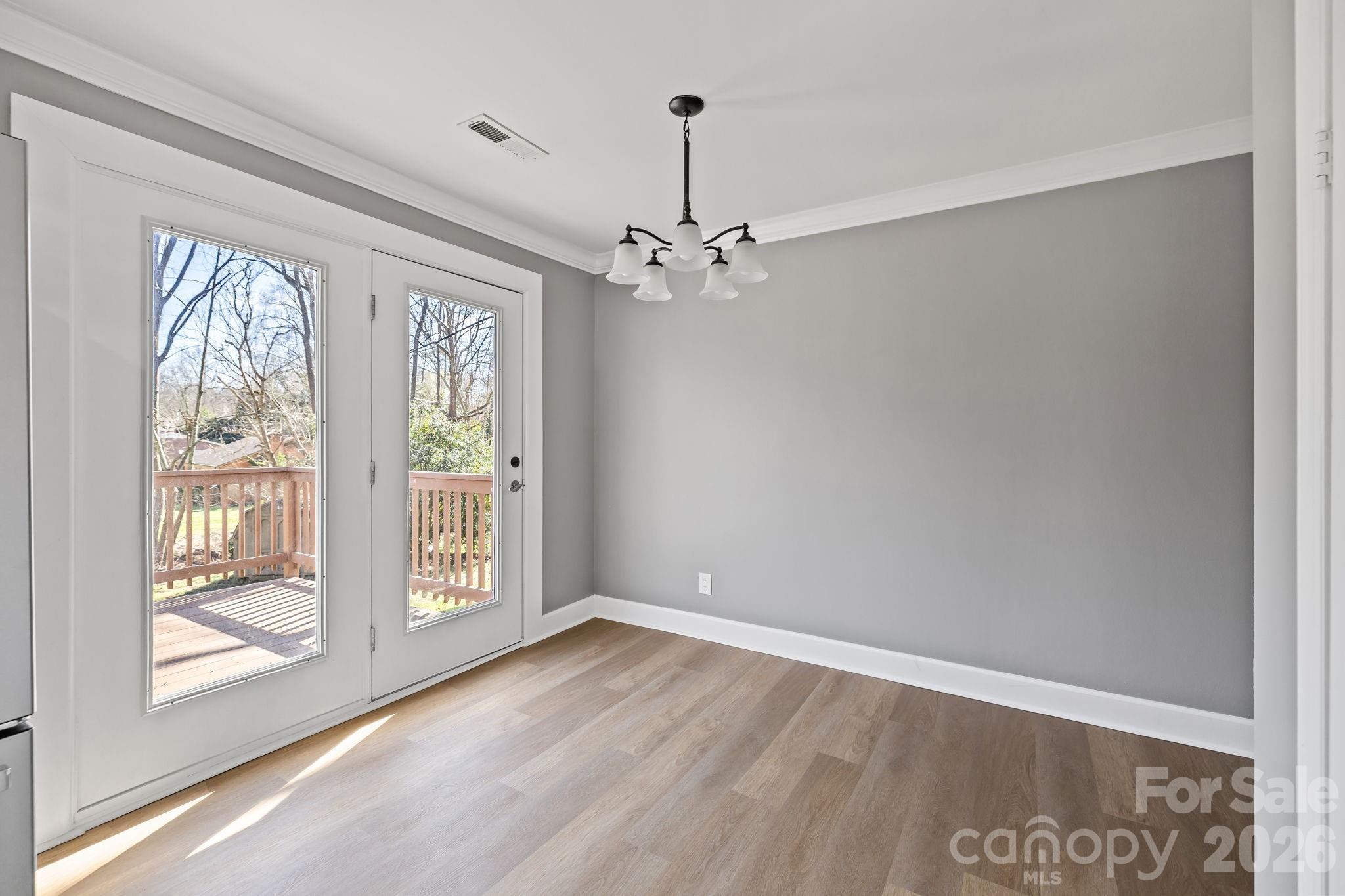 1722 Hartford Drive Property Photo 10