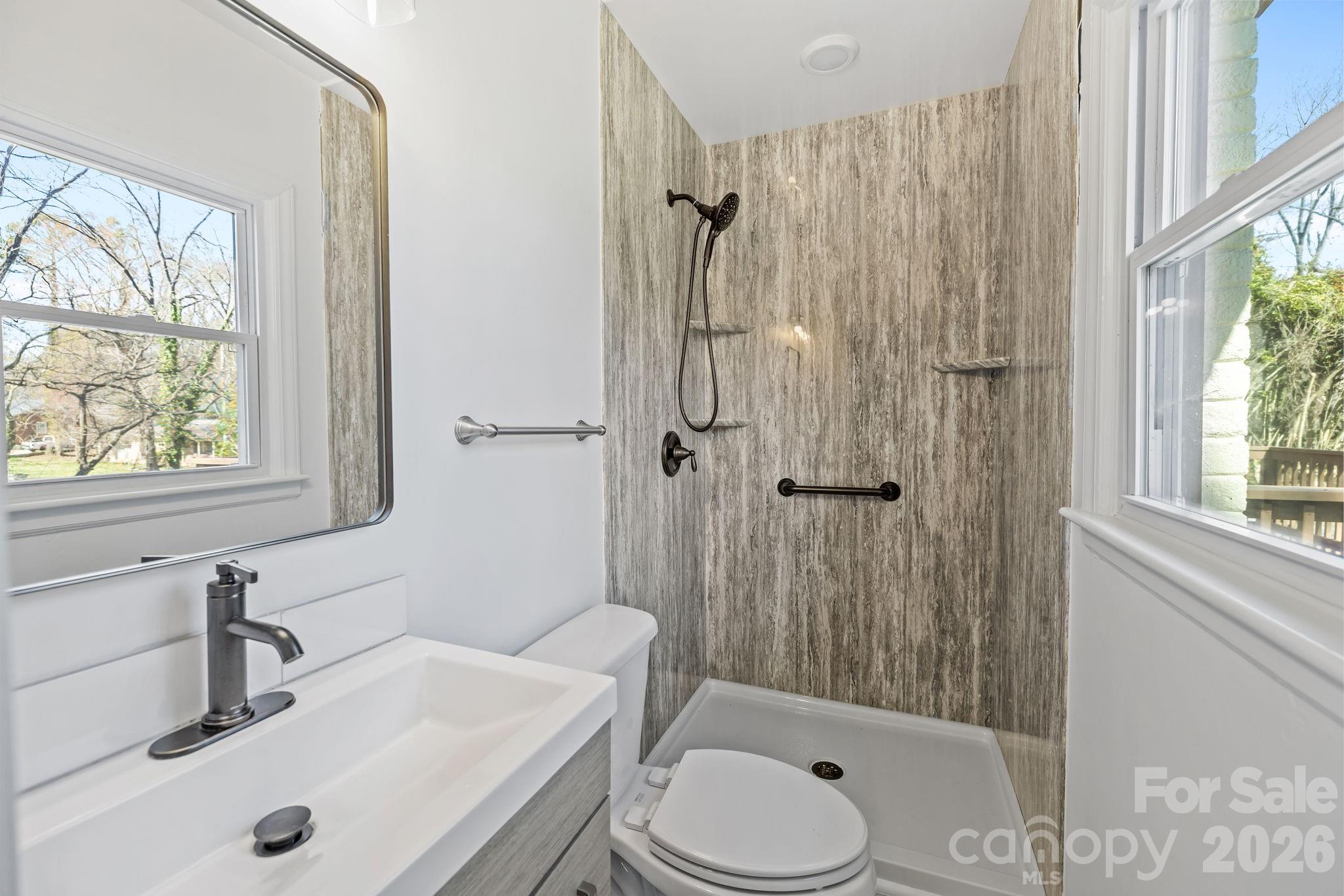 1722 Hartford Drive Property Photo 21