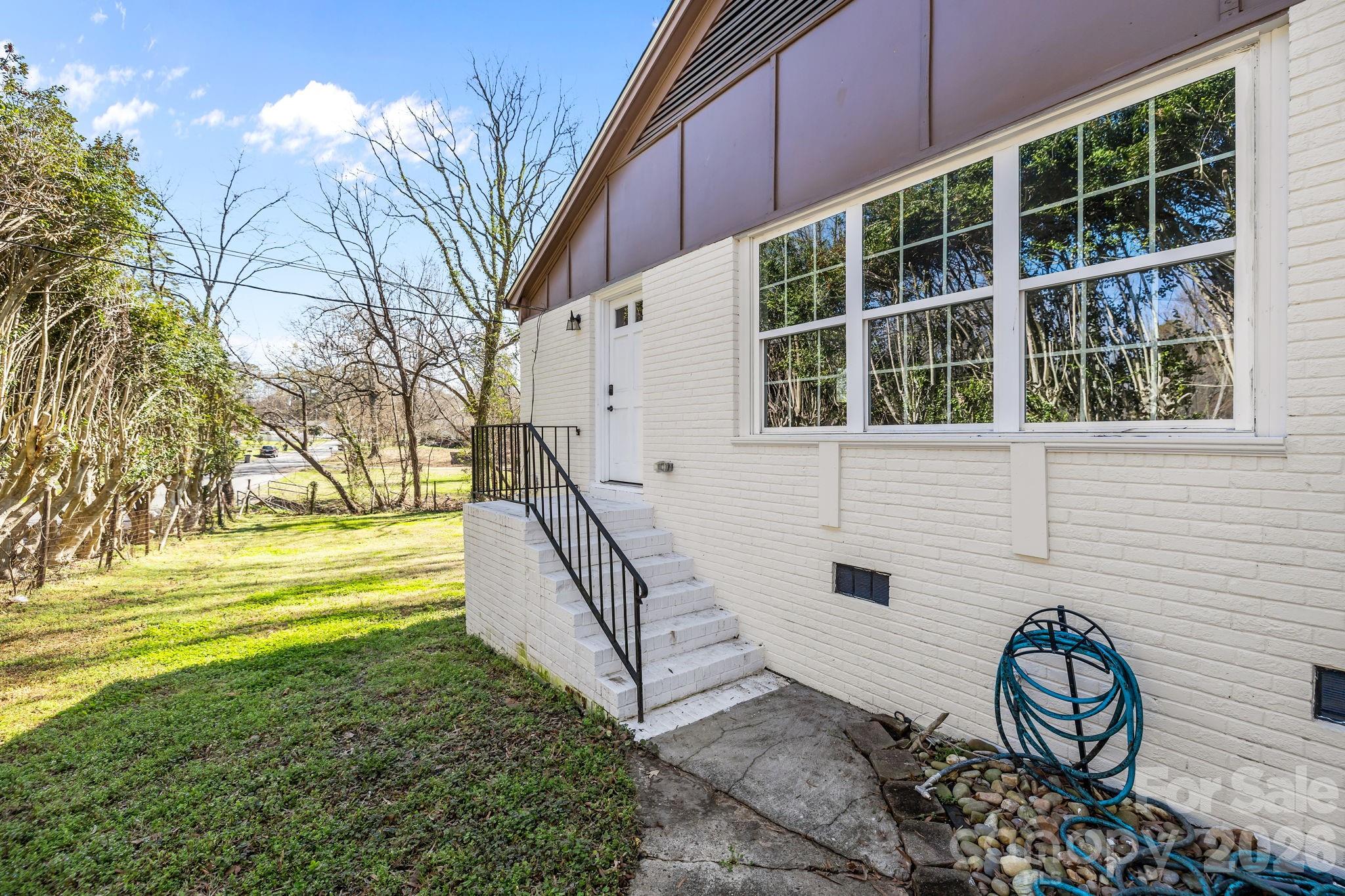 1722 Hartford Drive Property Photo 28