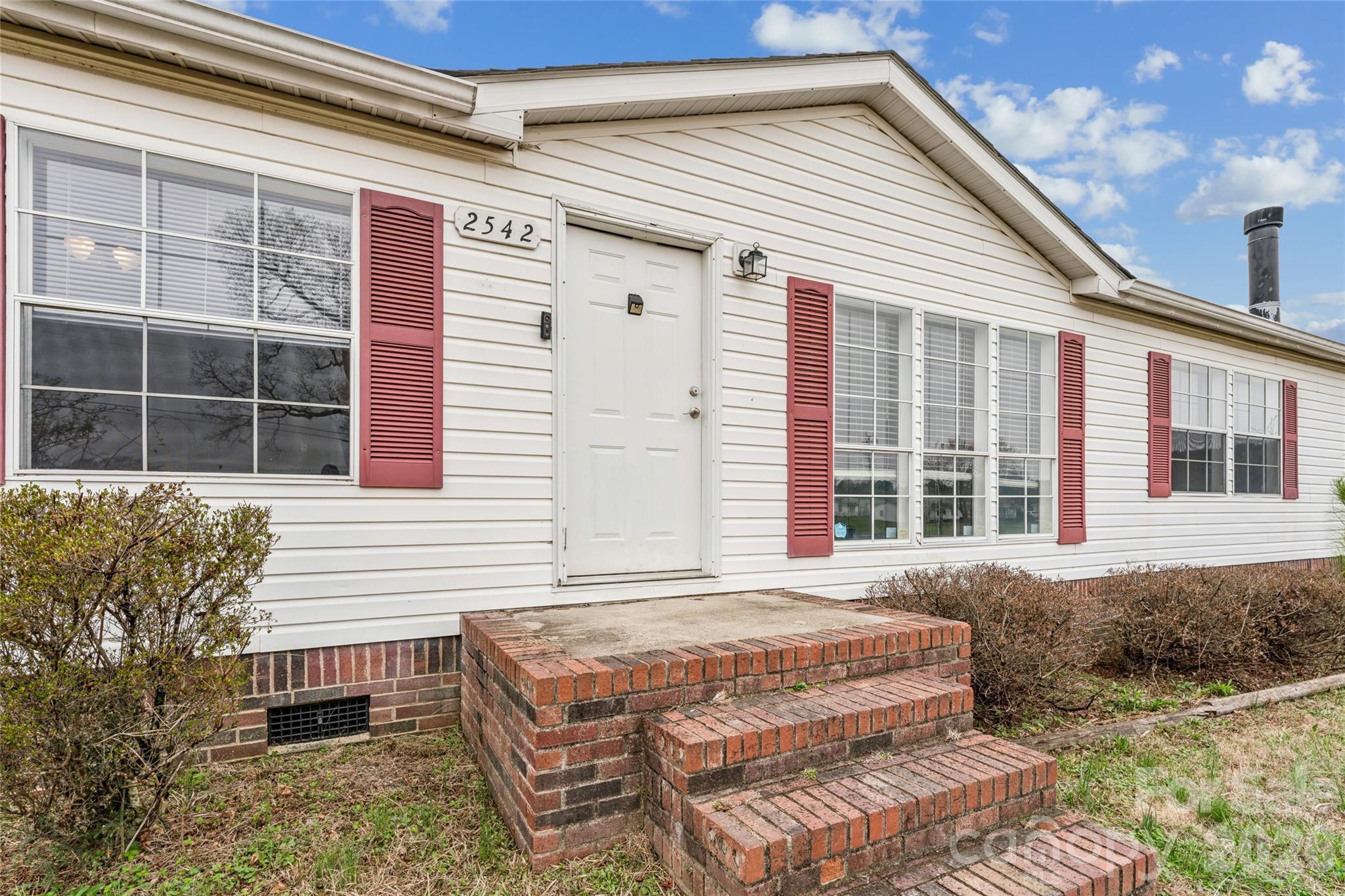 2542 Lower Stone Church Road Property Photo 6