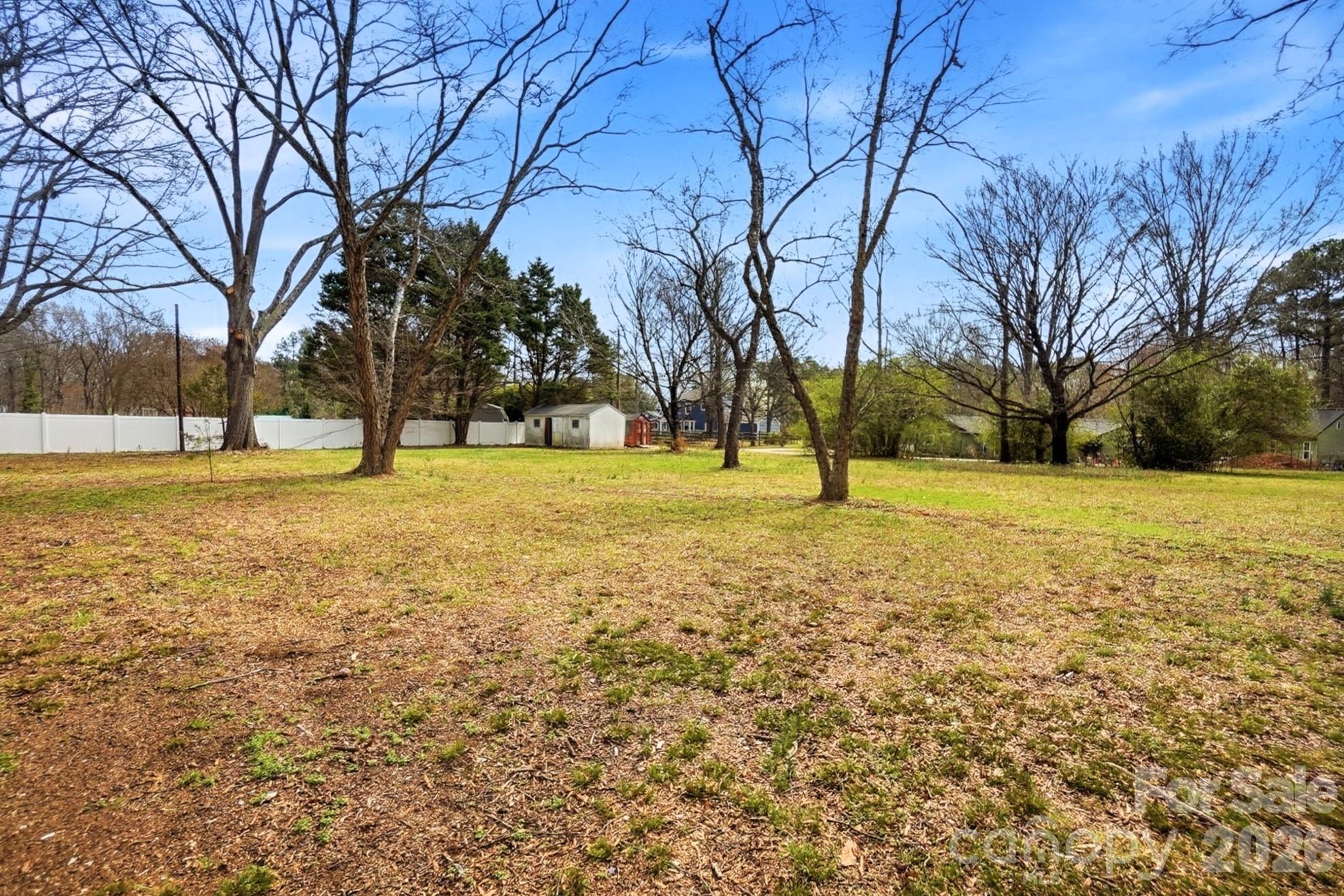 125 Forest Hills Drive Property Photo 28