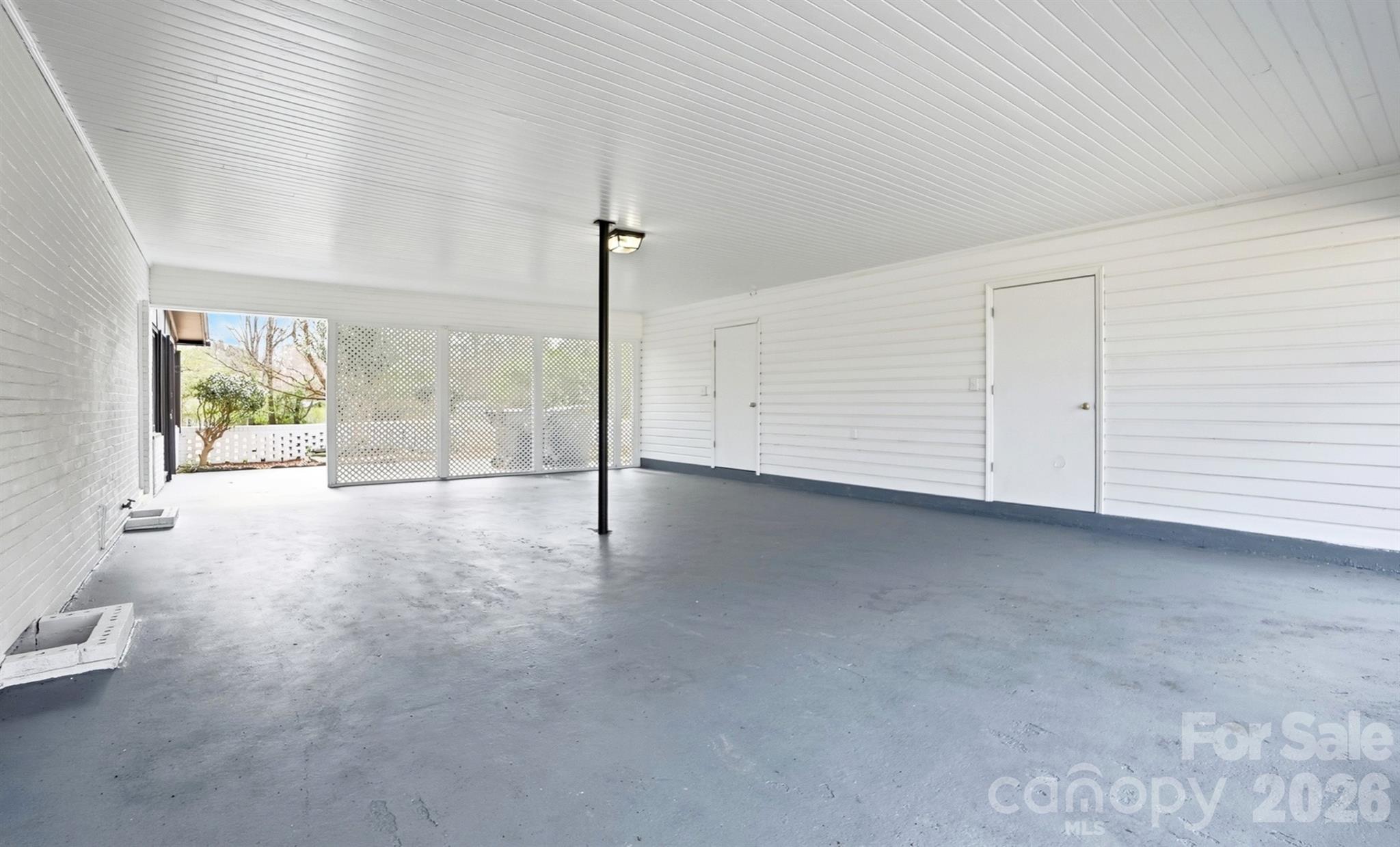 125 Forest Hills Drive Property Photo 32
