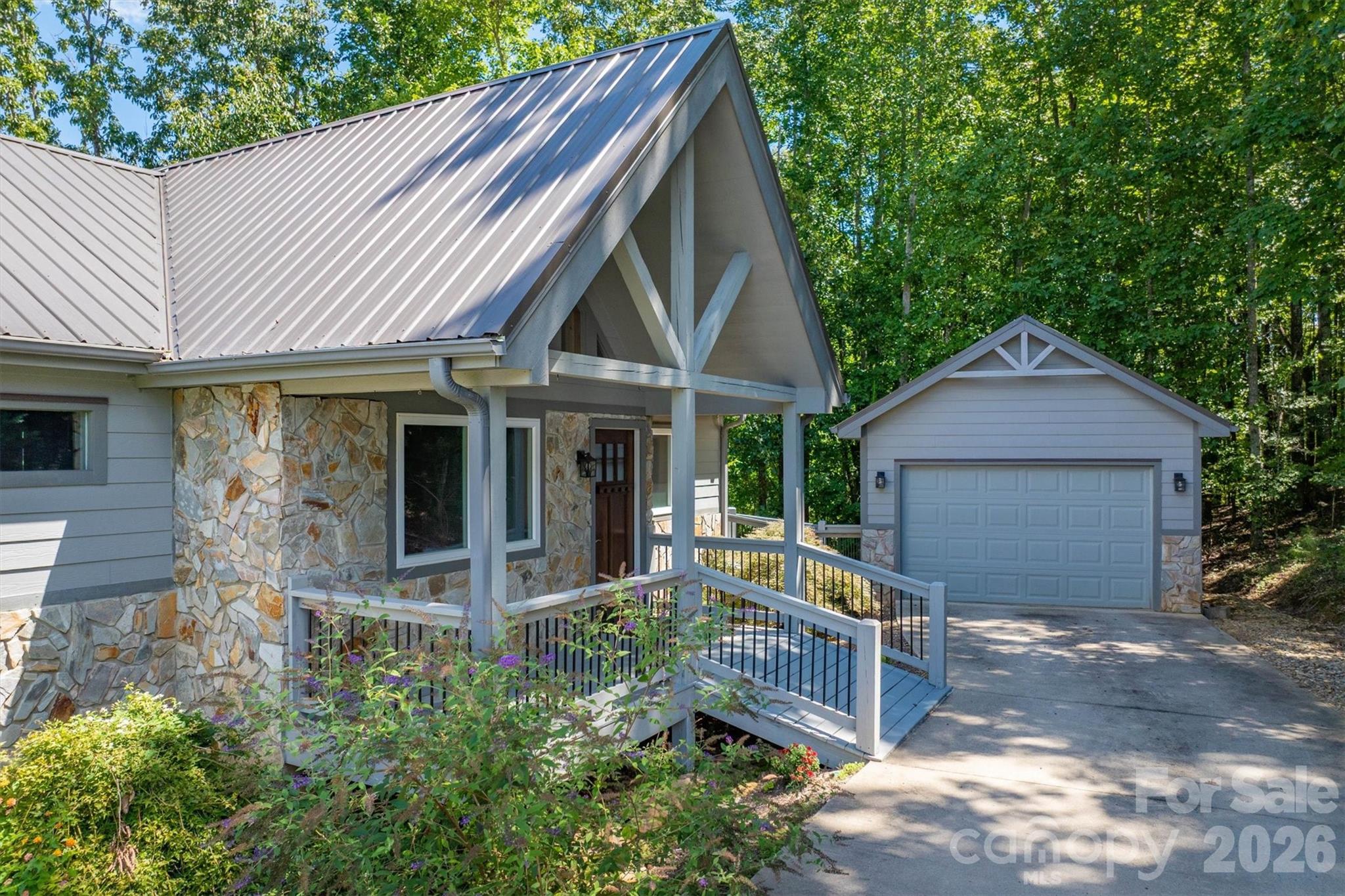 2262 Grandview Peaks Drive Property Photo 5