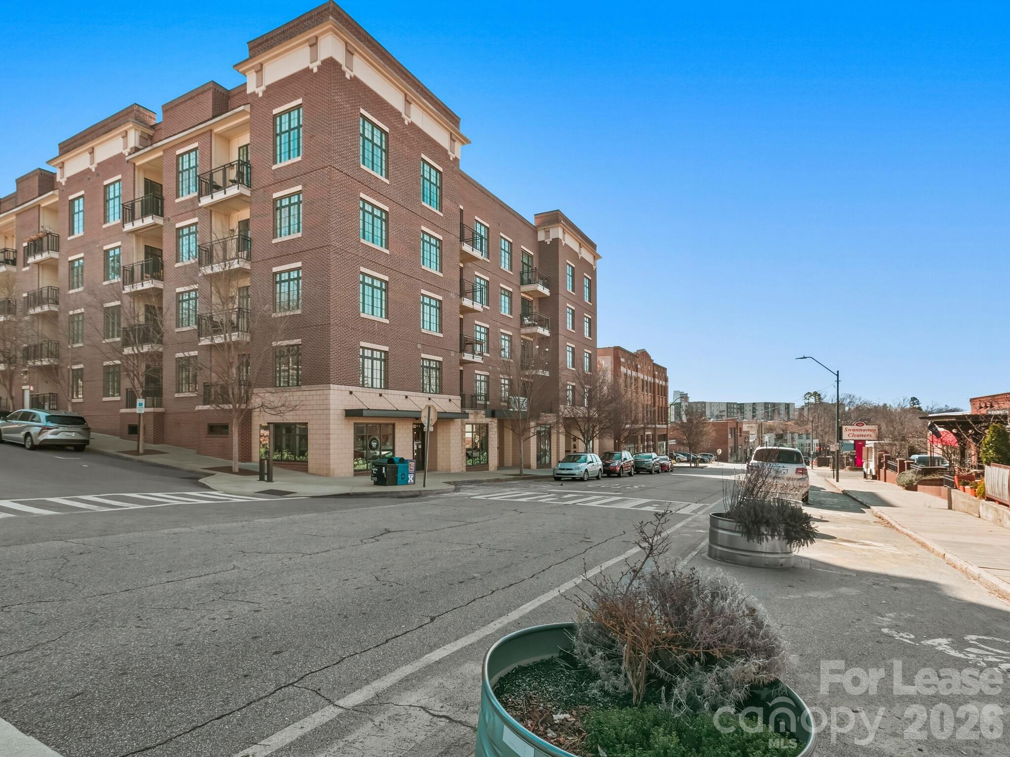 150 Coxe Avenue 102 Property Photo 1