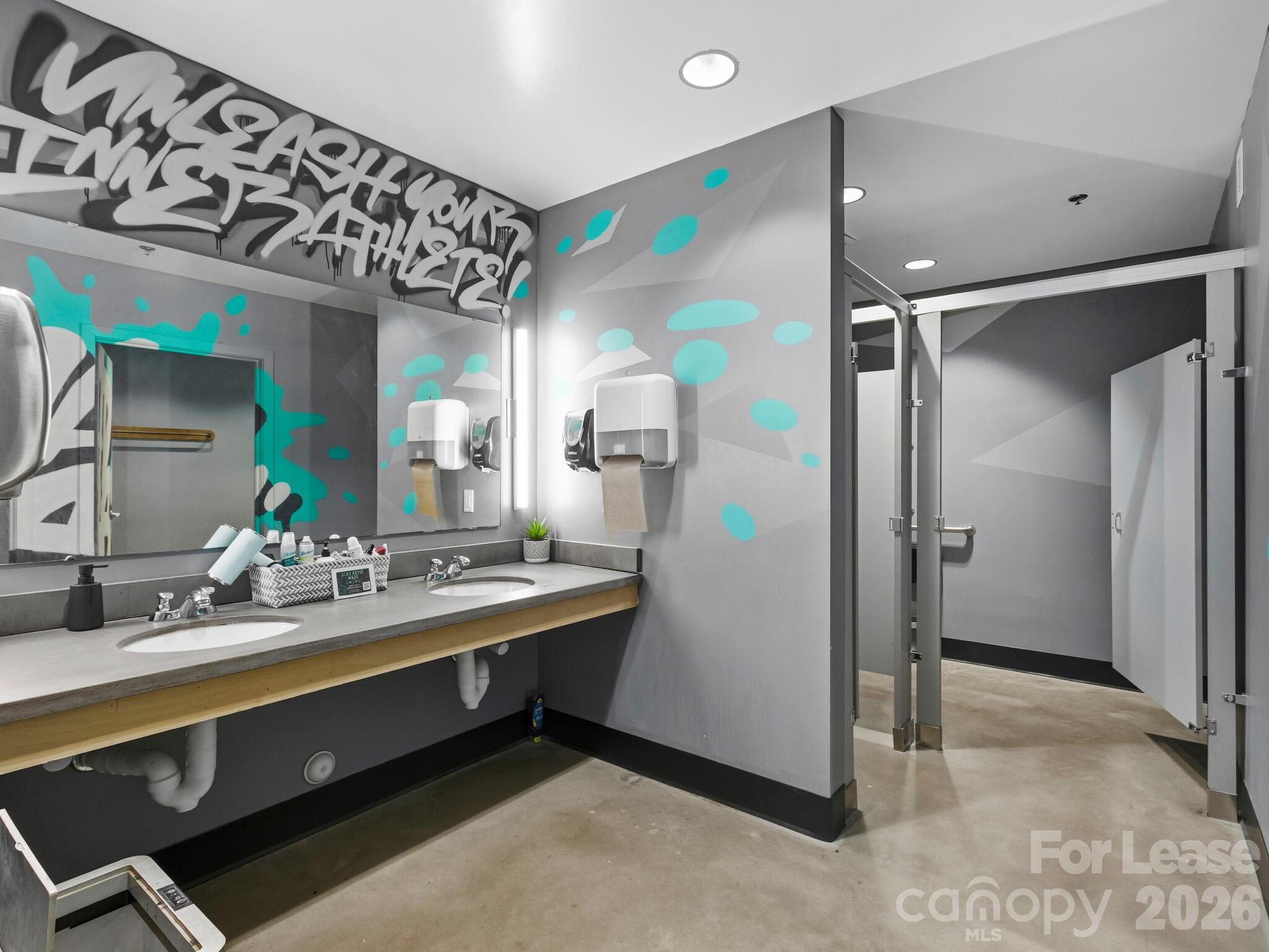 150 Coxe Avenue 102 Property Photo 15