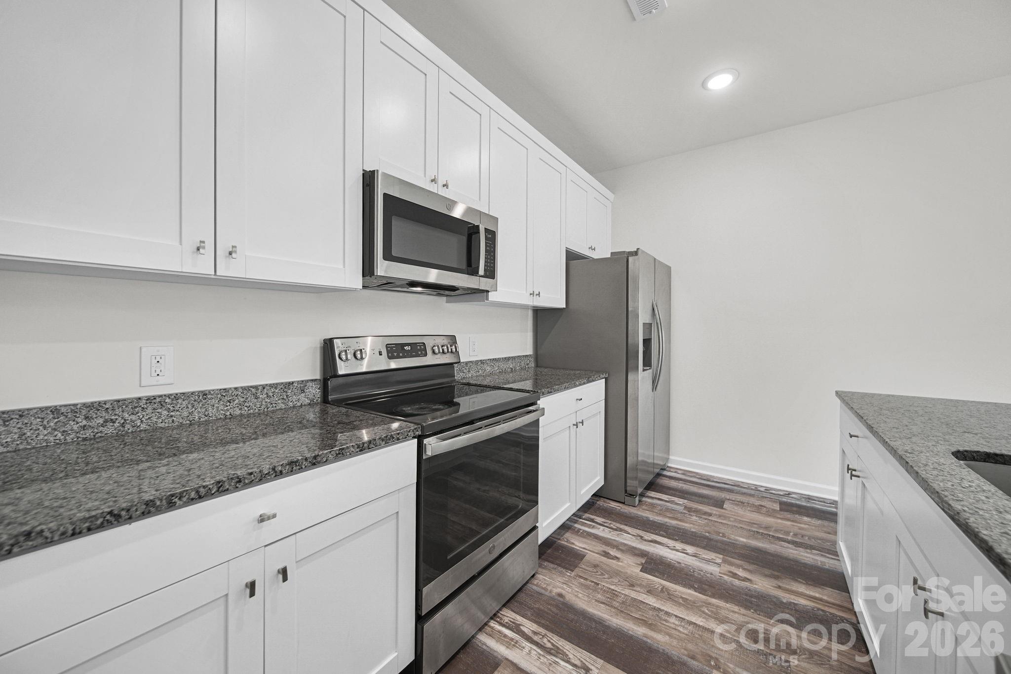 3305-3307 15th Avenue Property Photo 29