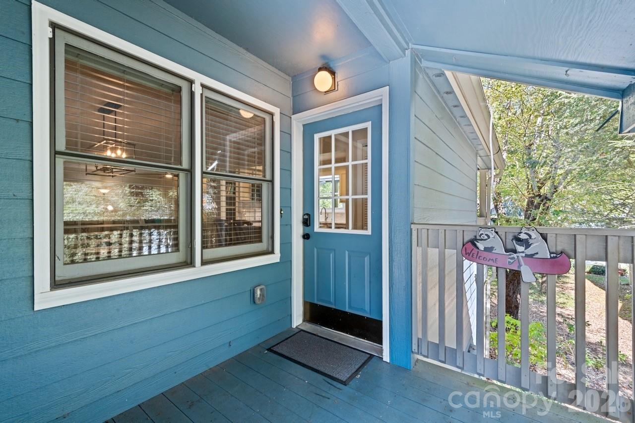 109 Tri Vista Drive 5 Property Photo 4