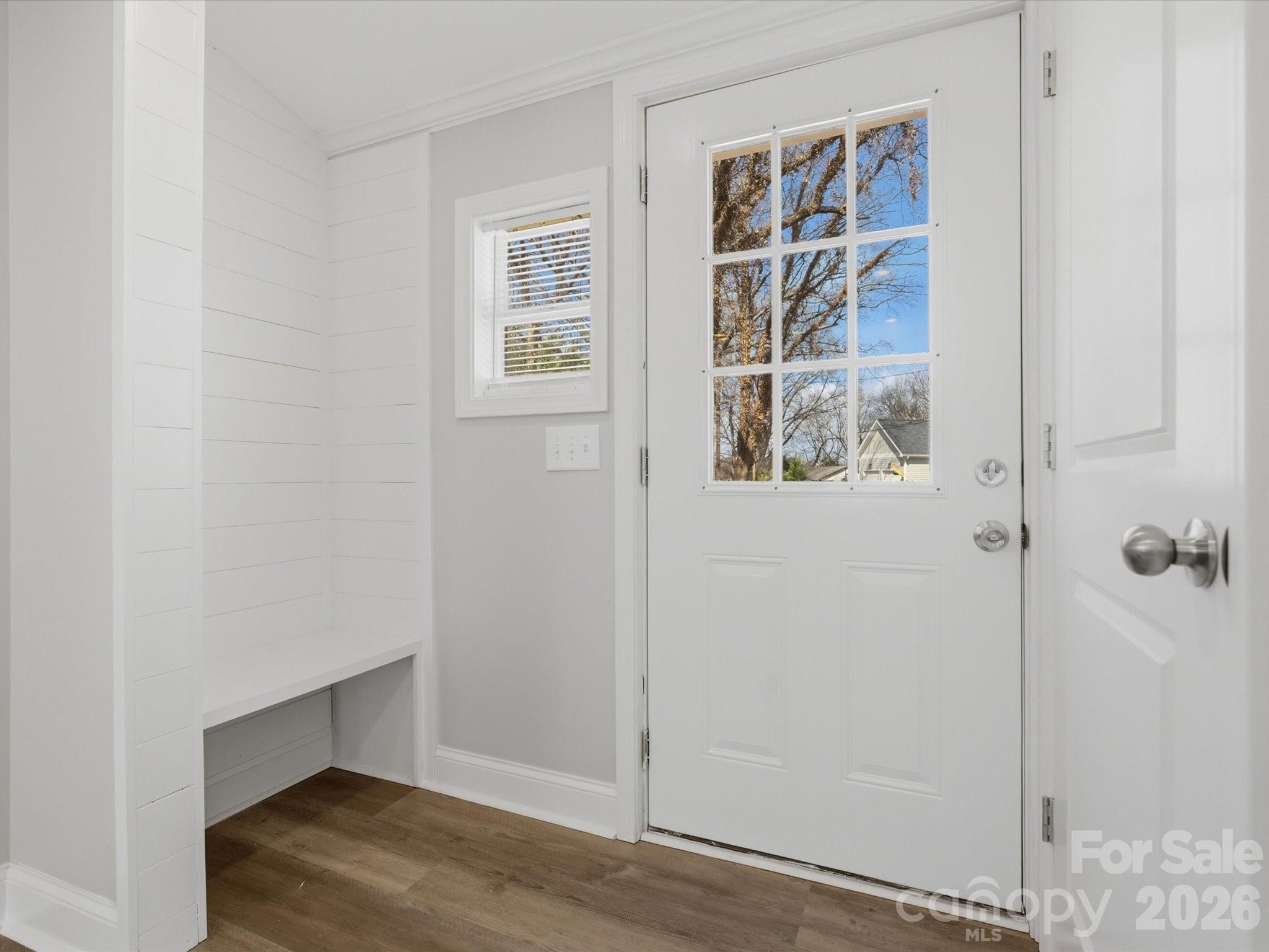 3900 Plainview Road Property Photo 21