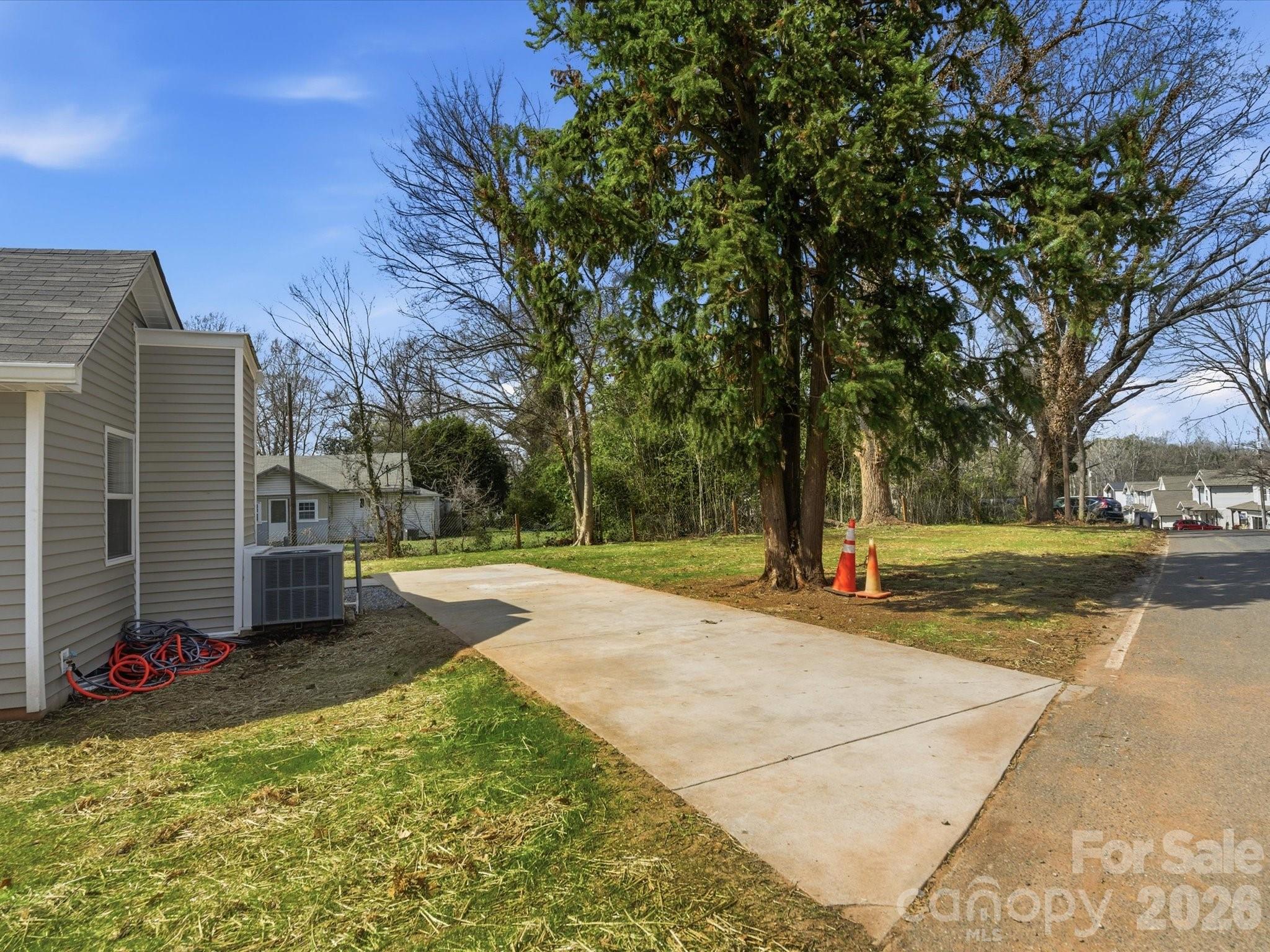 3900 Plainview Road Property Photo 27