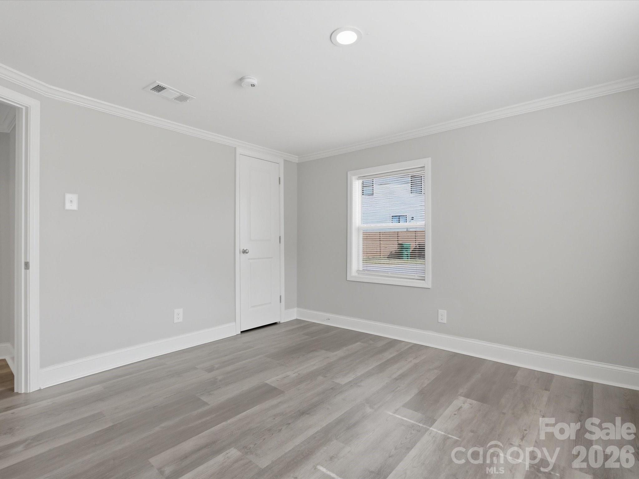 3900 Plainview Road Property Photo 36