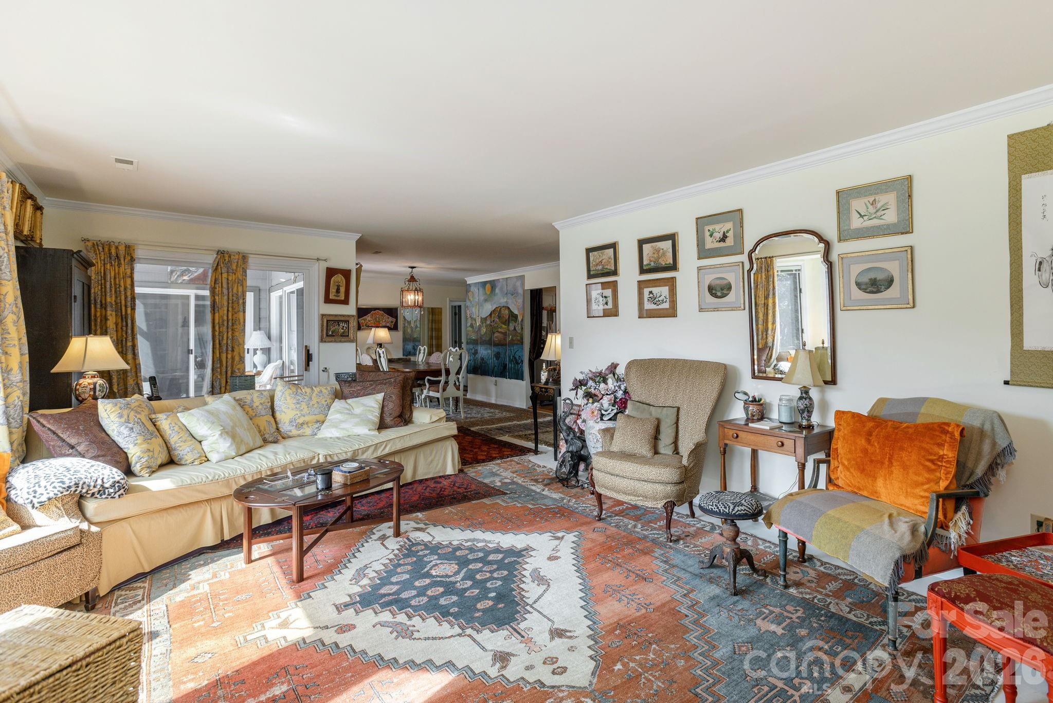 111 Bluffview Lane Property Photo 7