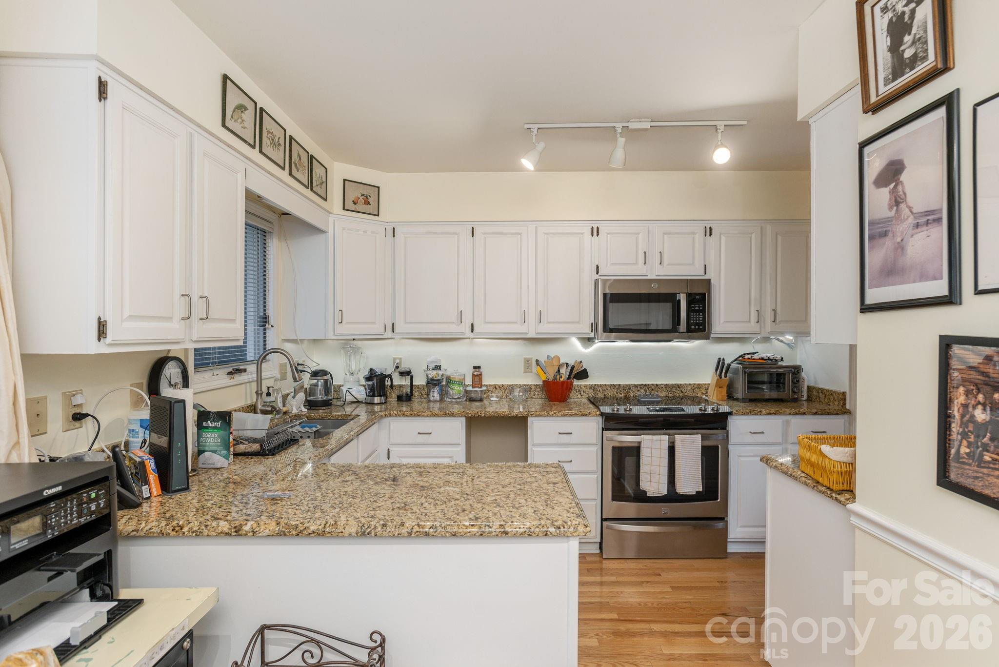 111 Bluffview Lane Property Photo 11