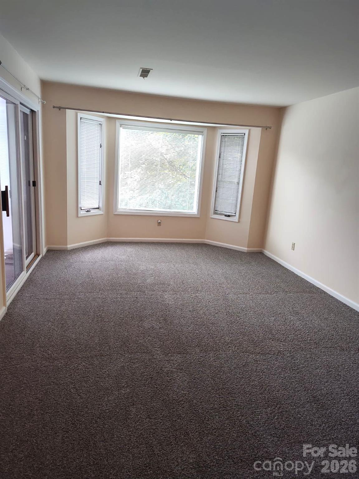 111 Bluffview Lane Property Photo 13
