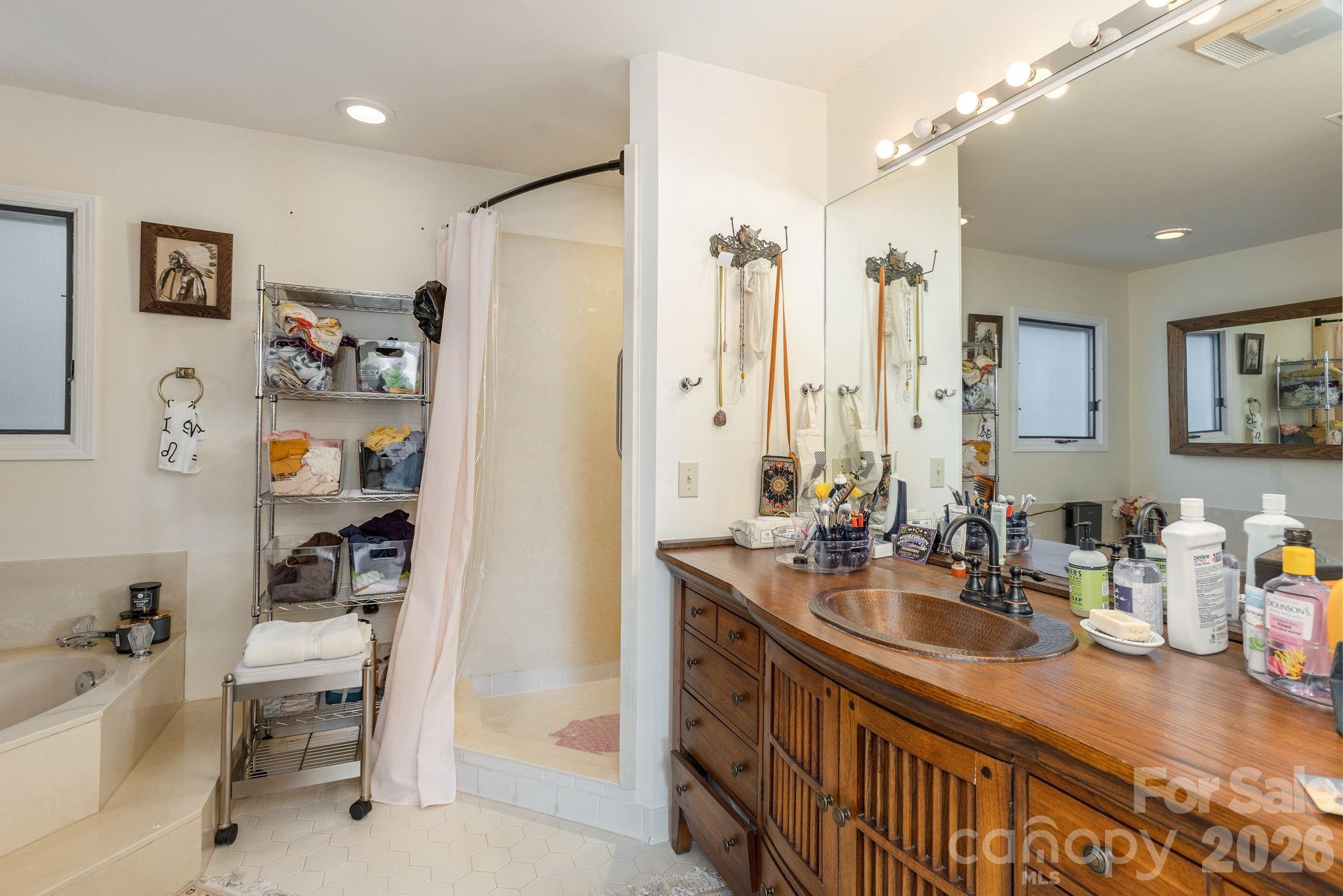 111 Bluffview Lane Property Photo 16