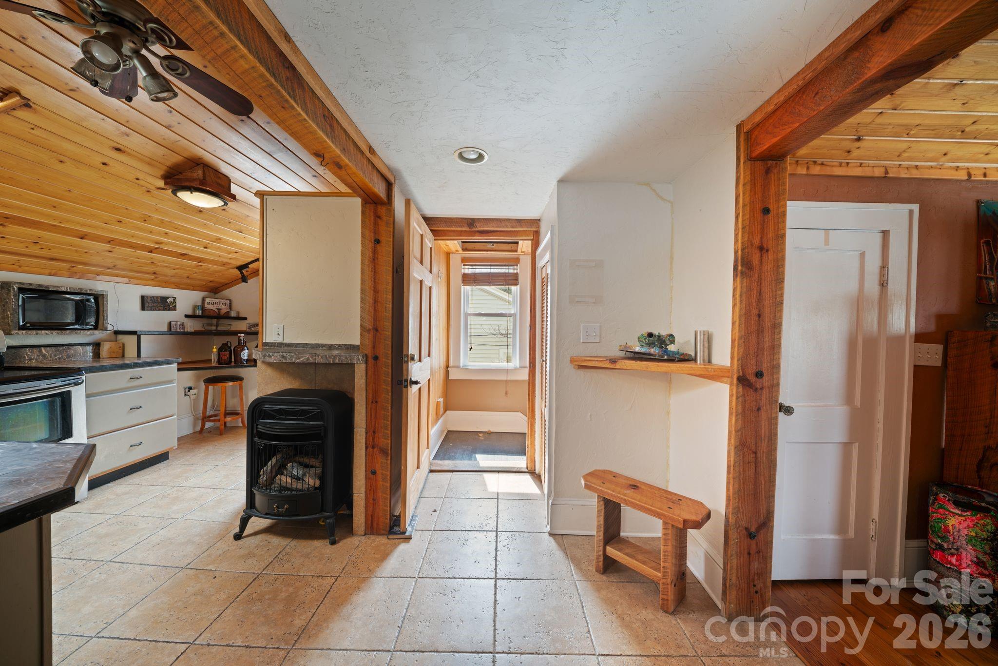 141 Louisiana Avenue Property Photo 6